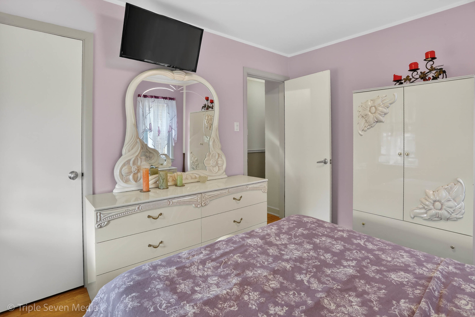 5022 S Leclaire Avenue, Chicago, IL 60638