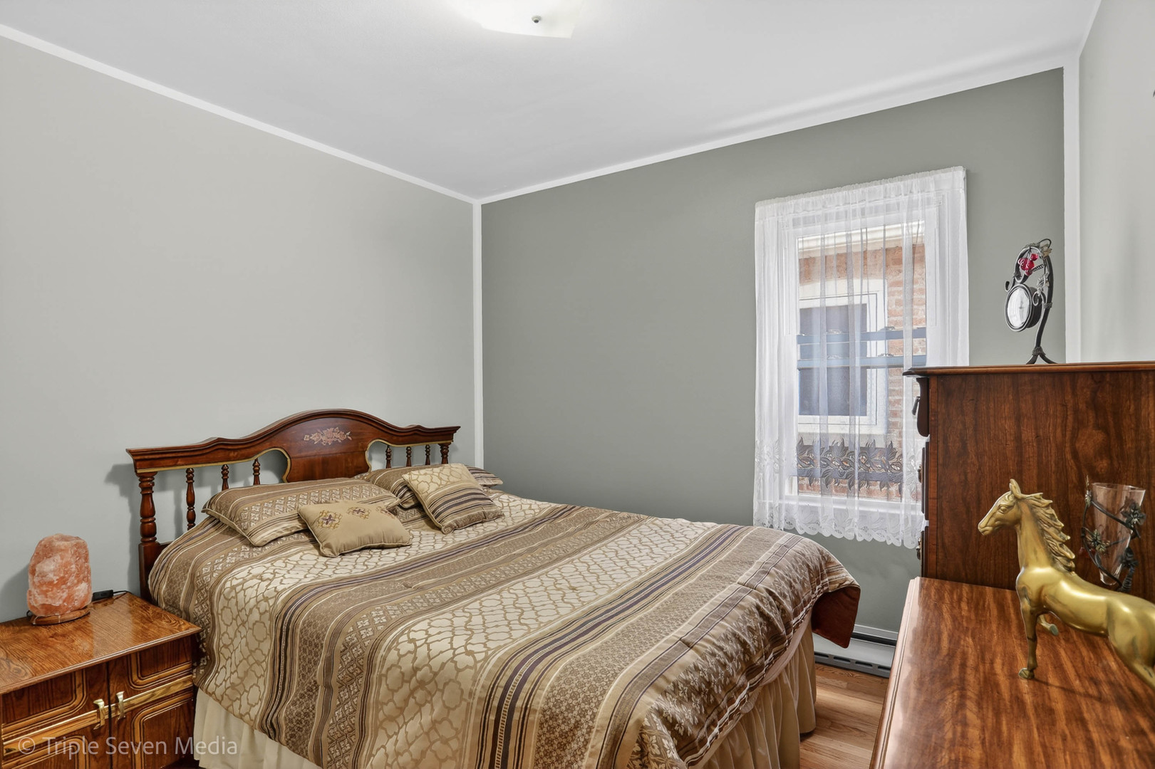 5022 S Leclaire Avenue, Chicago, IL 60638