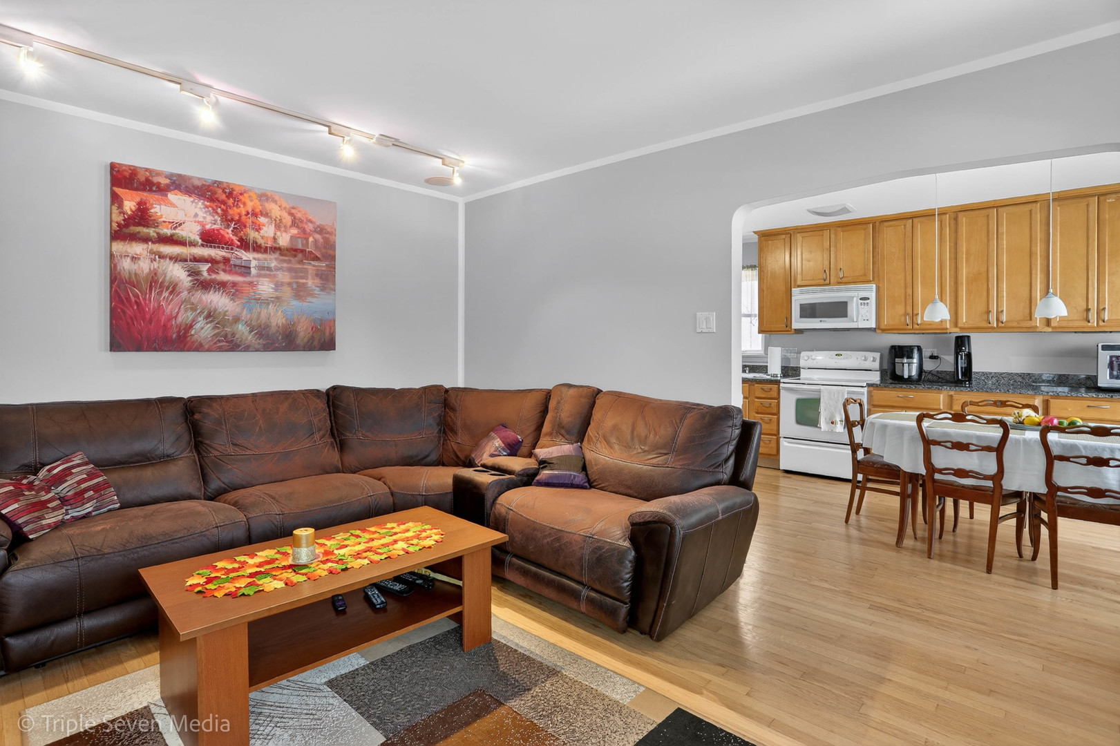 5022 S Leclaire Avenue, Chicago, IL 60638