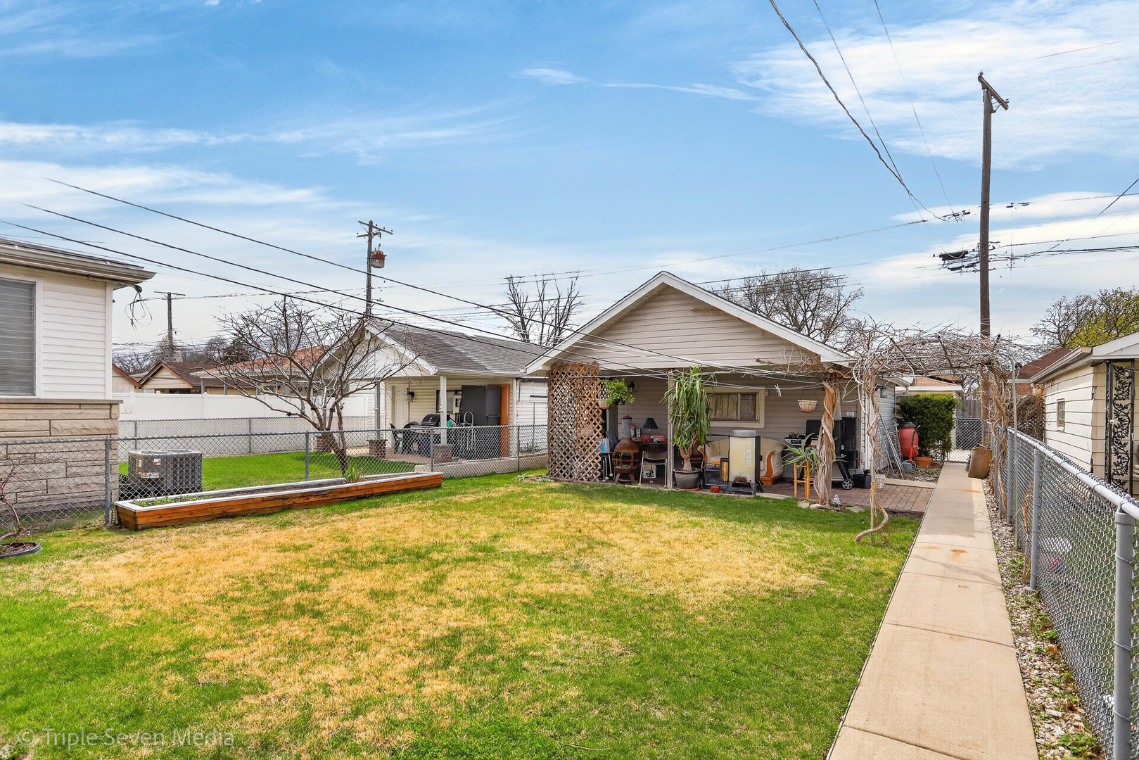 5022 S Leclaire Avenue, Chicago, IL 60638