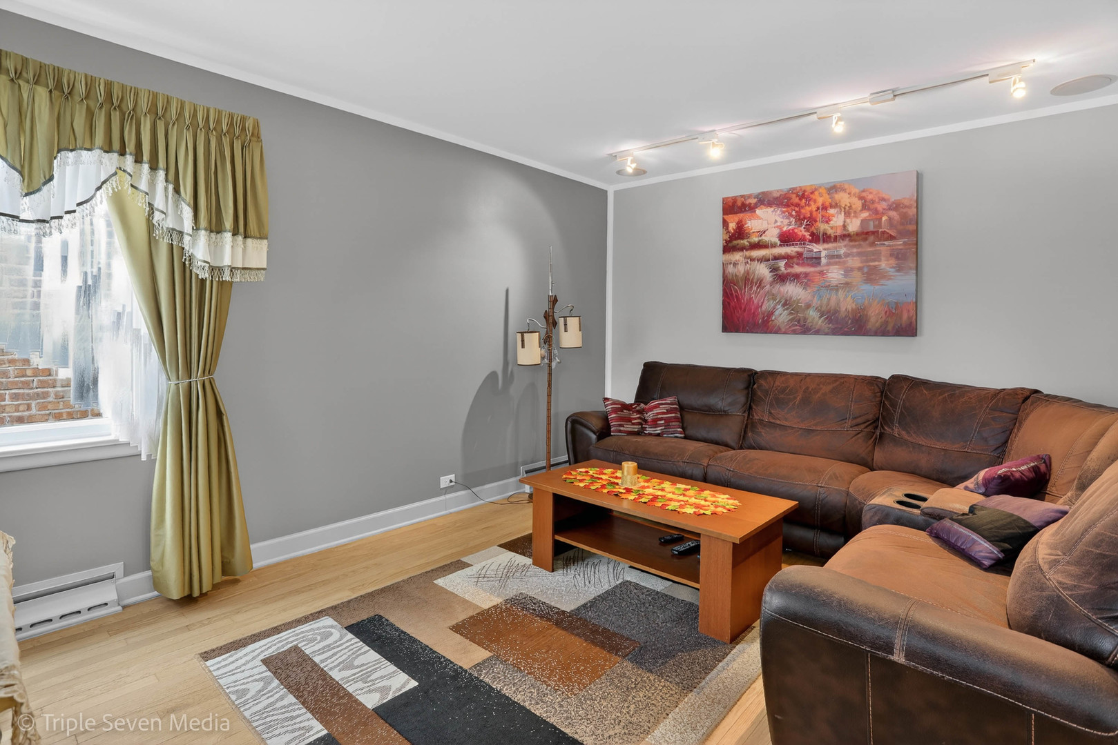 5022 S Leclaire Avenue, Chicago, IL 60638