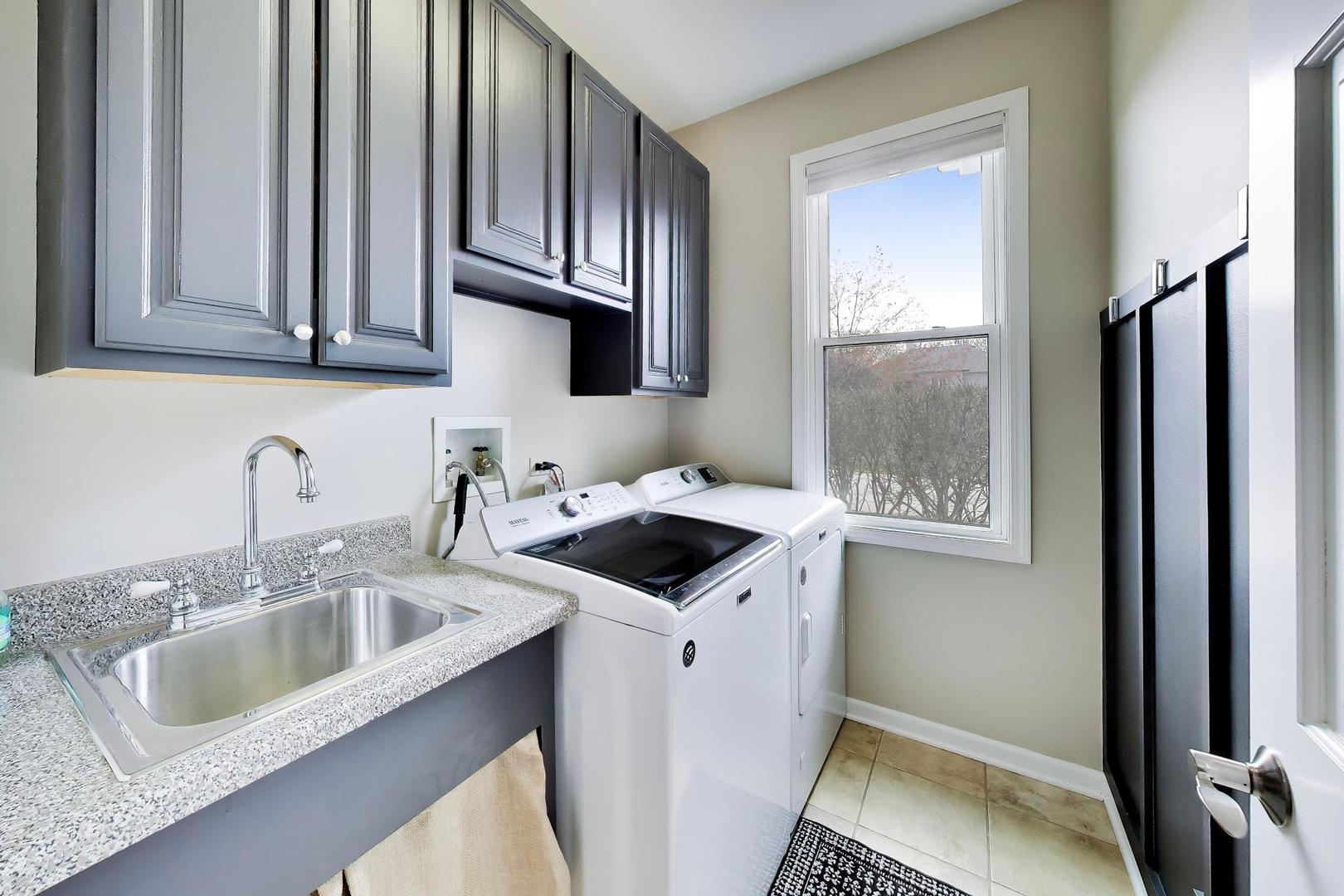 26W363 Torrey Pines Court, Winfield, IL 60190