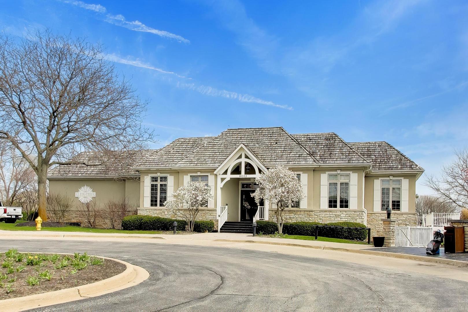 26W363 Torrey Pines Court, Winfield, IL 60190