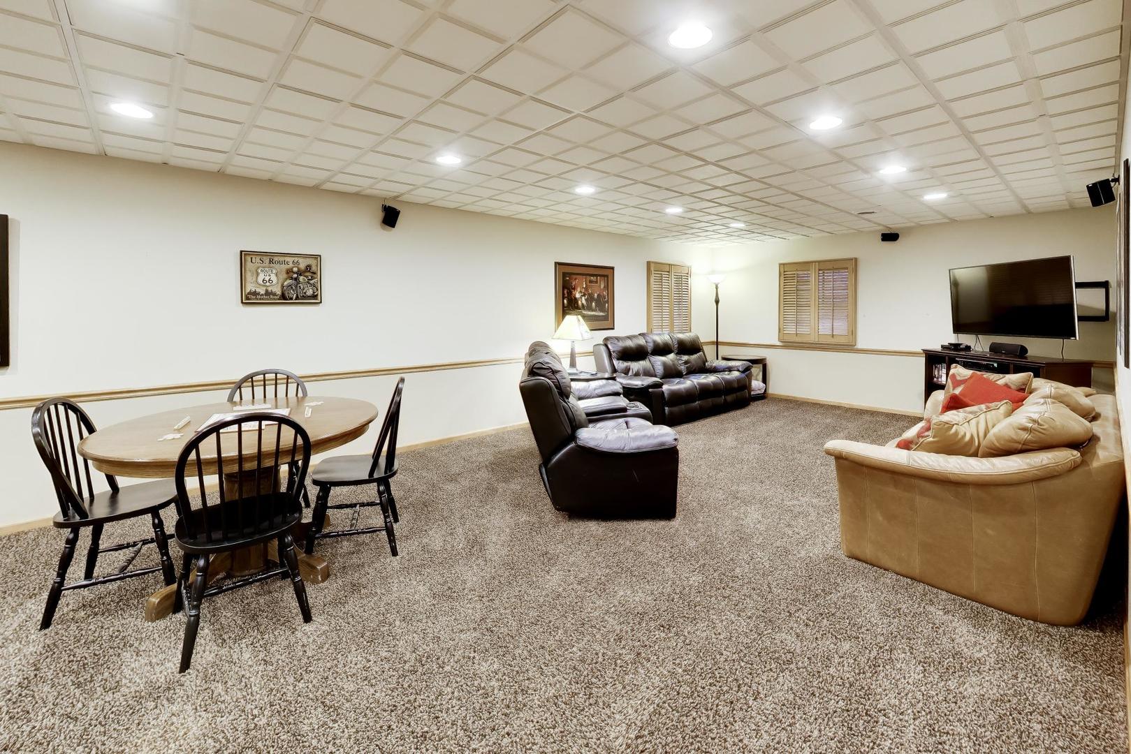 26W363 Torrey Pines Court, Winfield, IL 60190