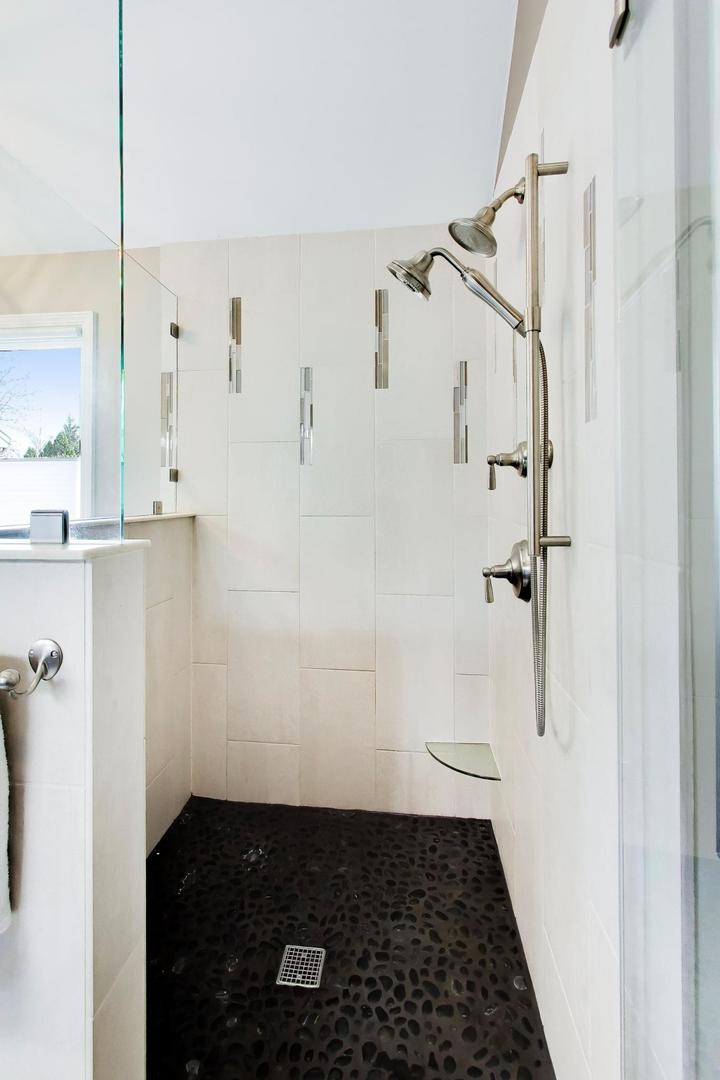 26W363 Torrey Pines Court, Winfield, IL 60190