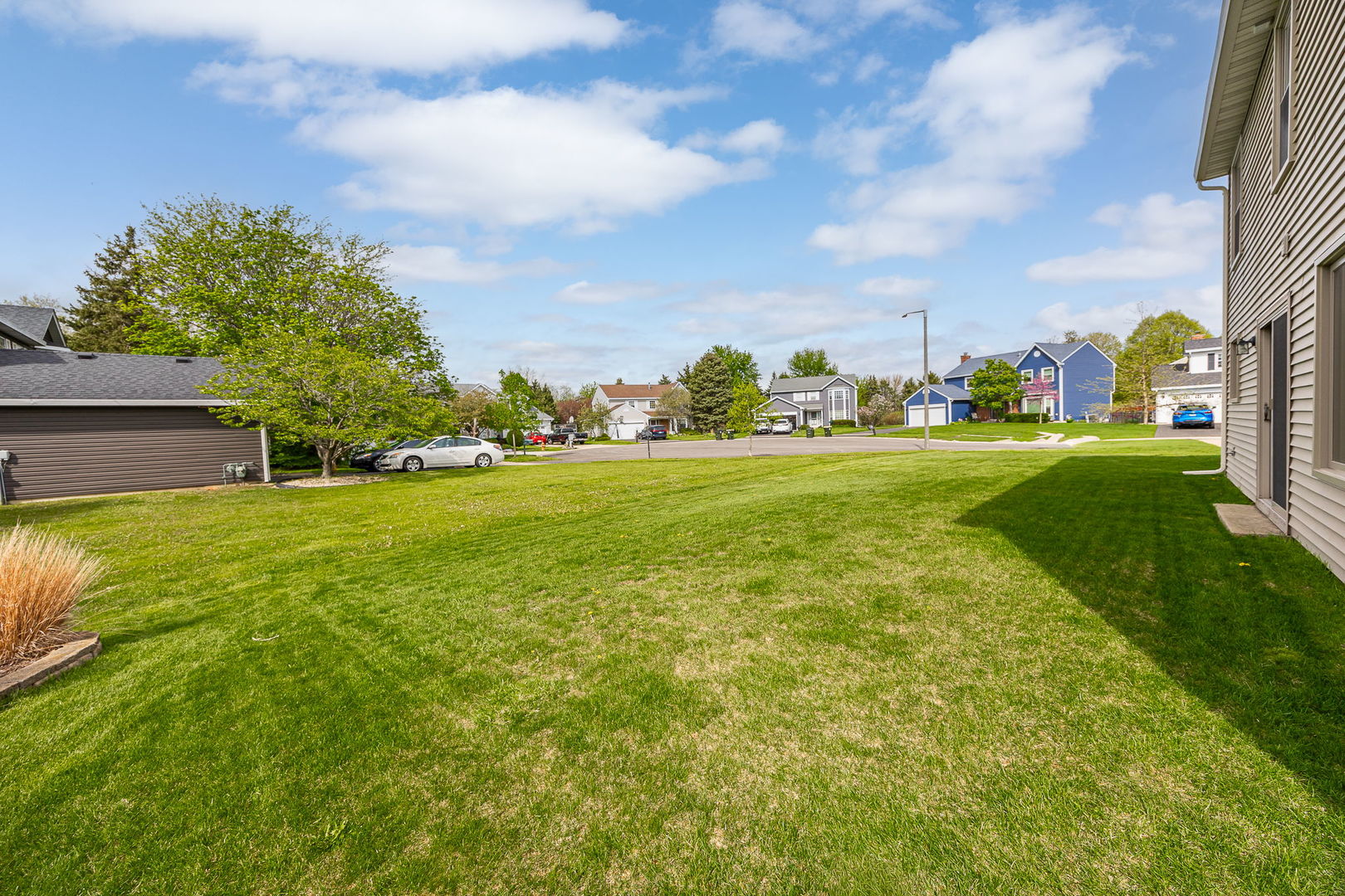 1690 Wildwood Lane, Hanover Park, IL 60133