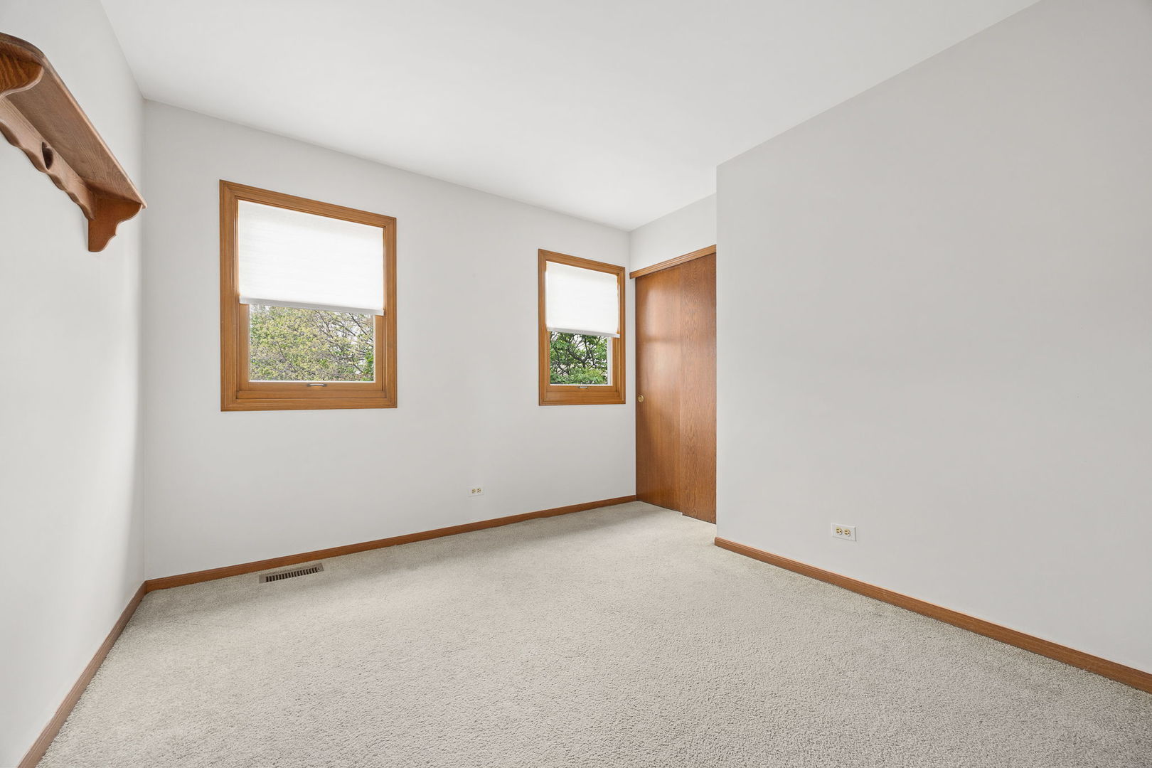 1690 Wildwood Lane, Hanover Park, IL 60133