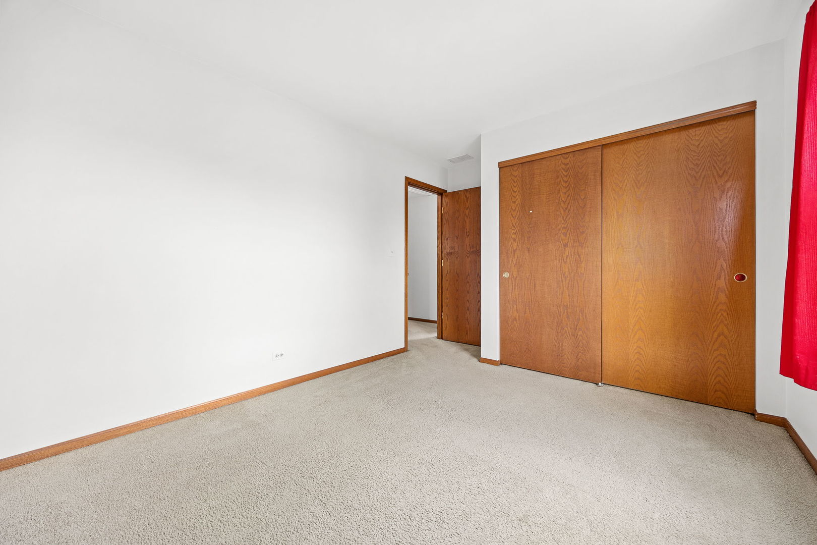 1690 Wildwood Lane, Hanover Park, IL 60133