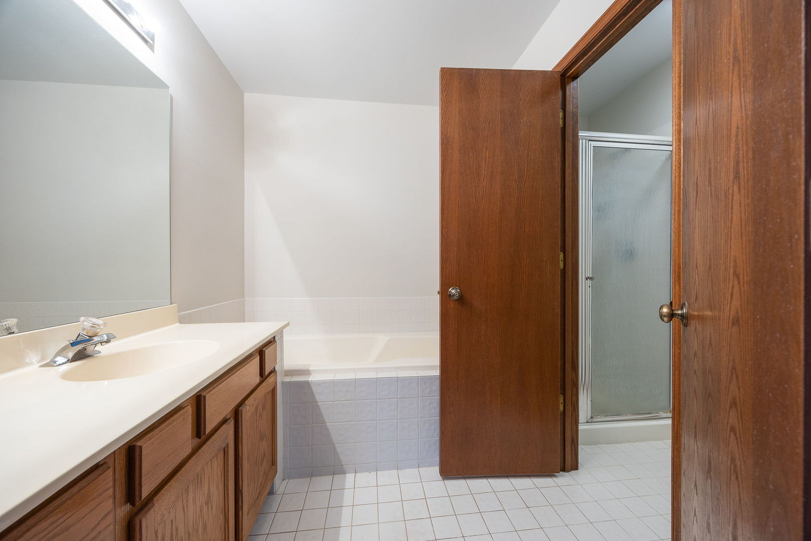 1690 Wildwood Lane, Hanover Park, IL 60133