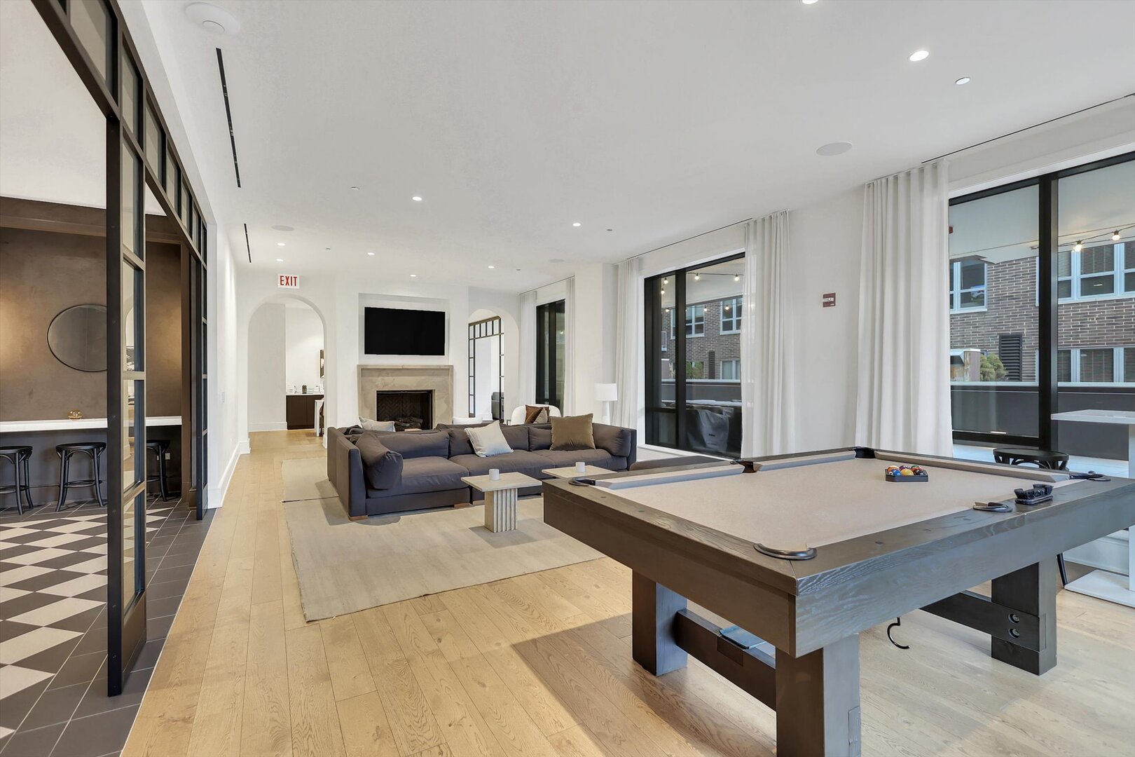 21 N May Street #501, Chicago, IL 60607