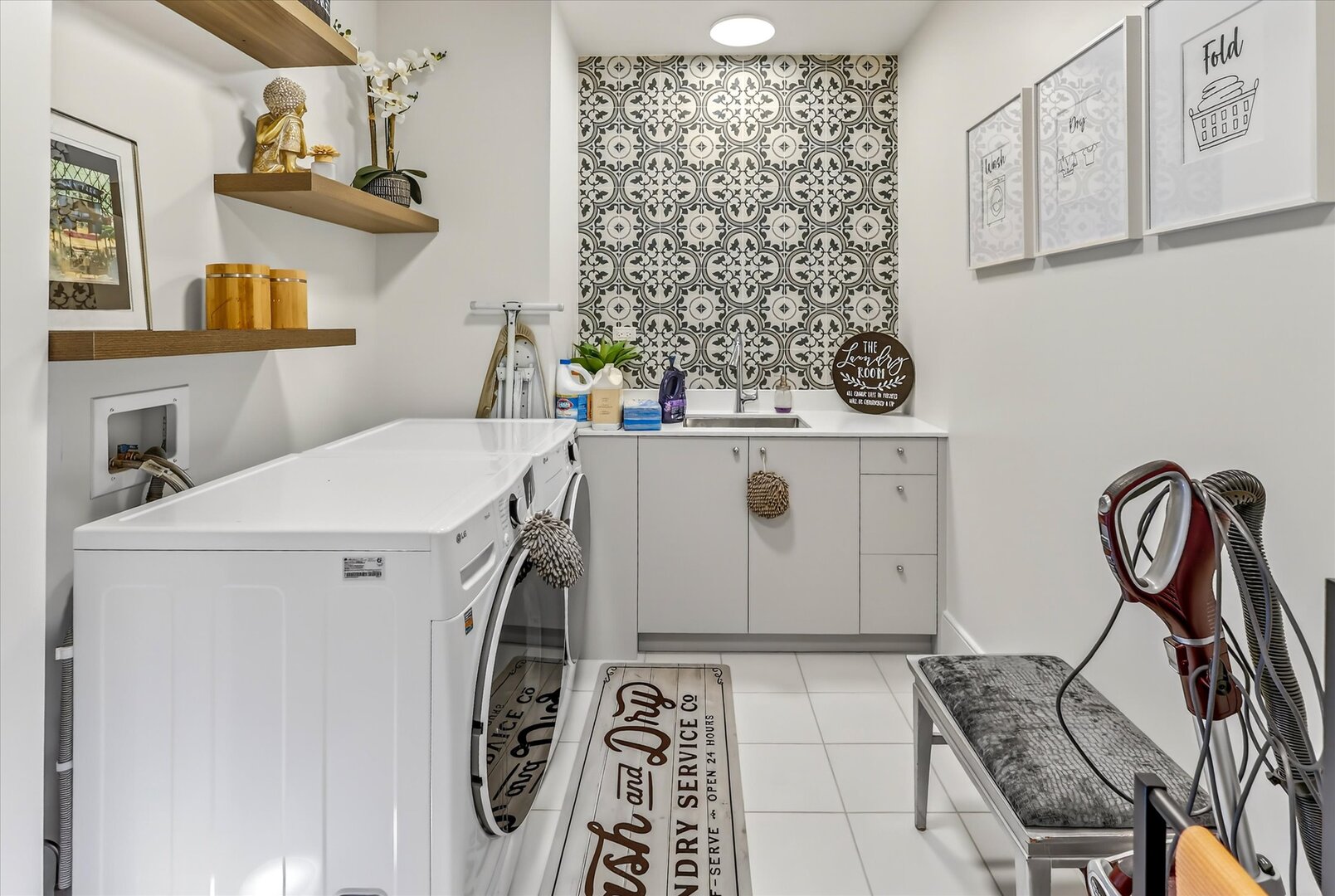 21 N May Street #501, Chicago, IL 60607