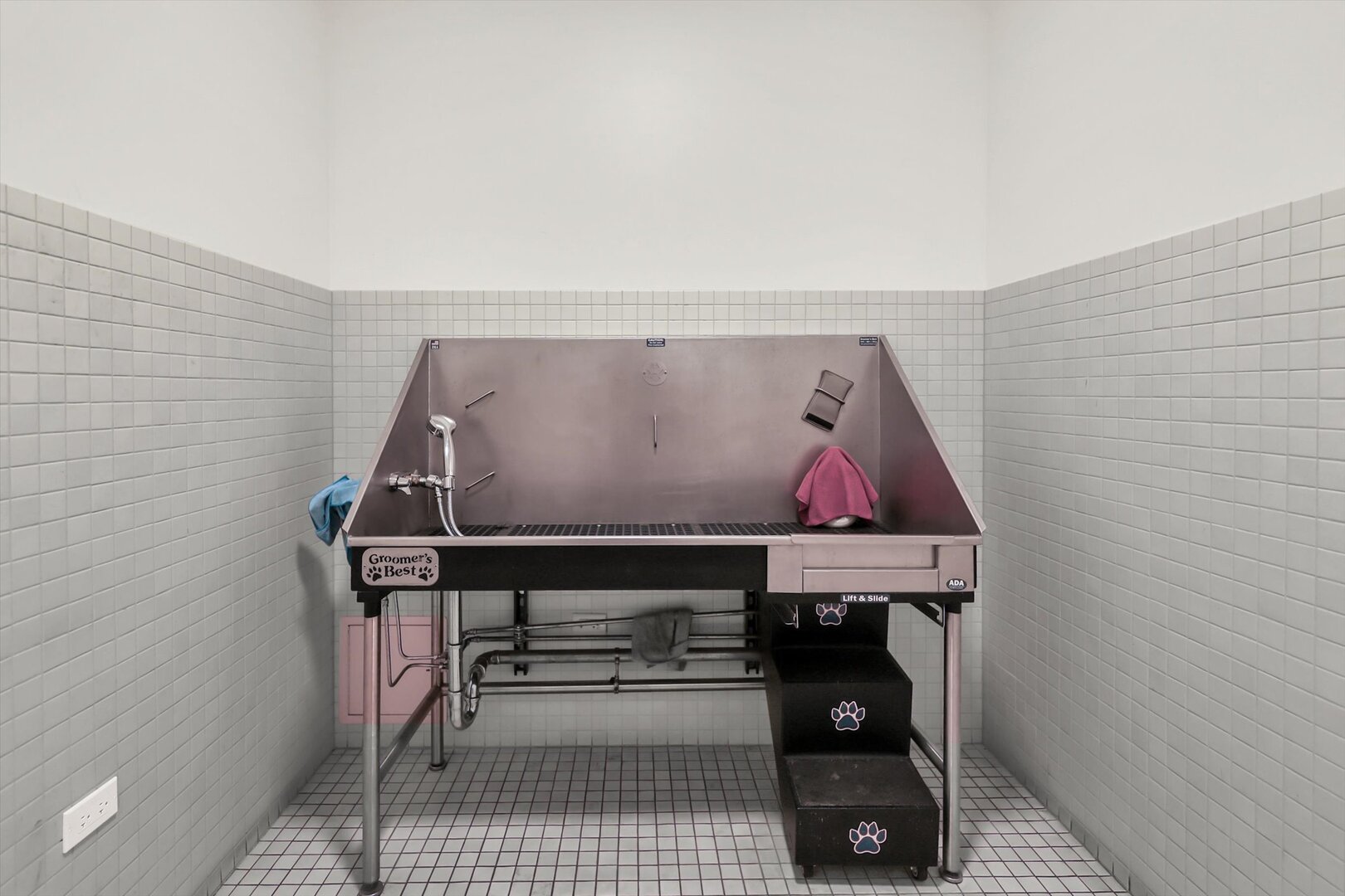 21 N May Street #501, Chicago, IL 60607