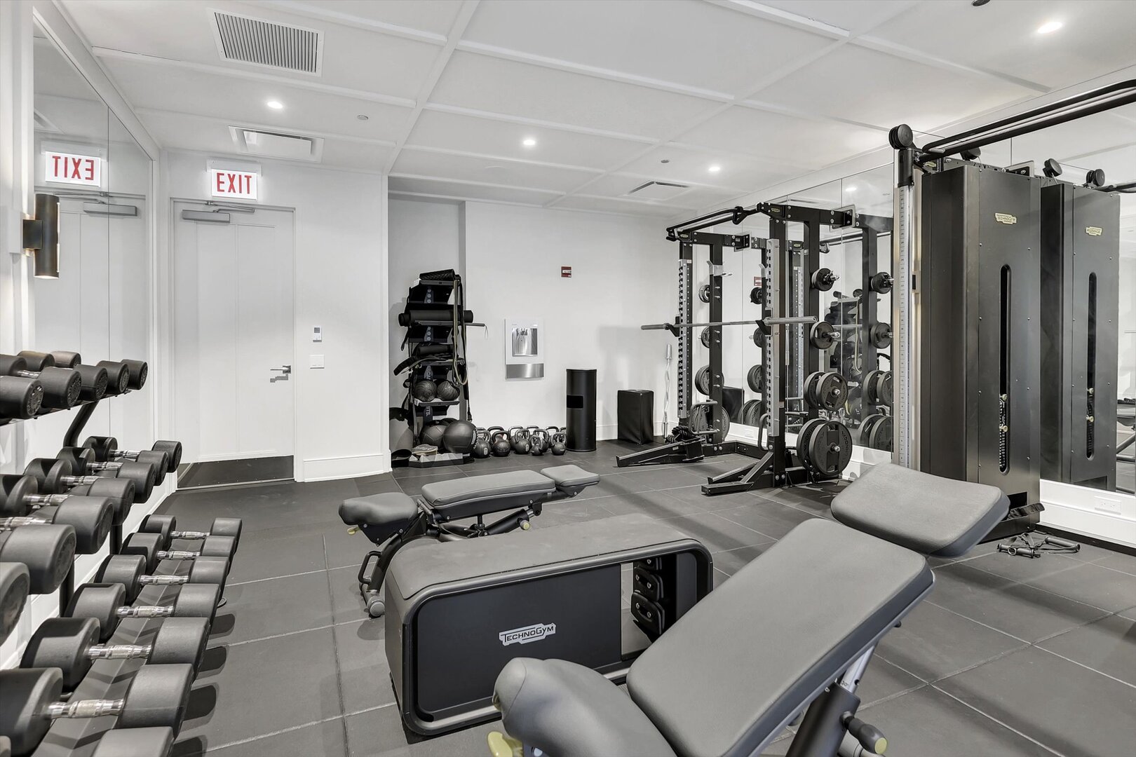 21 N May Street #501, Chicago, IL 60607