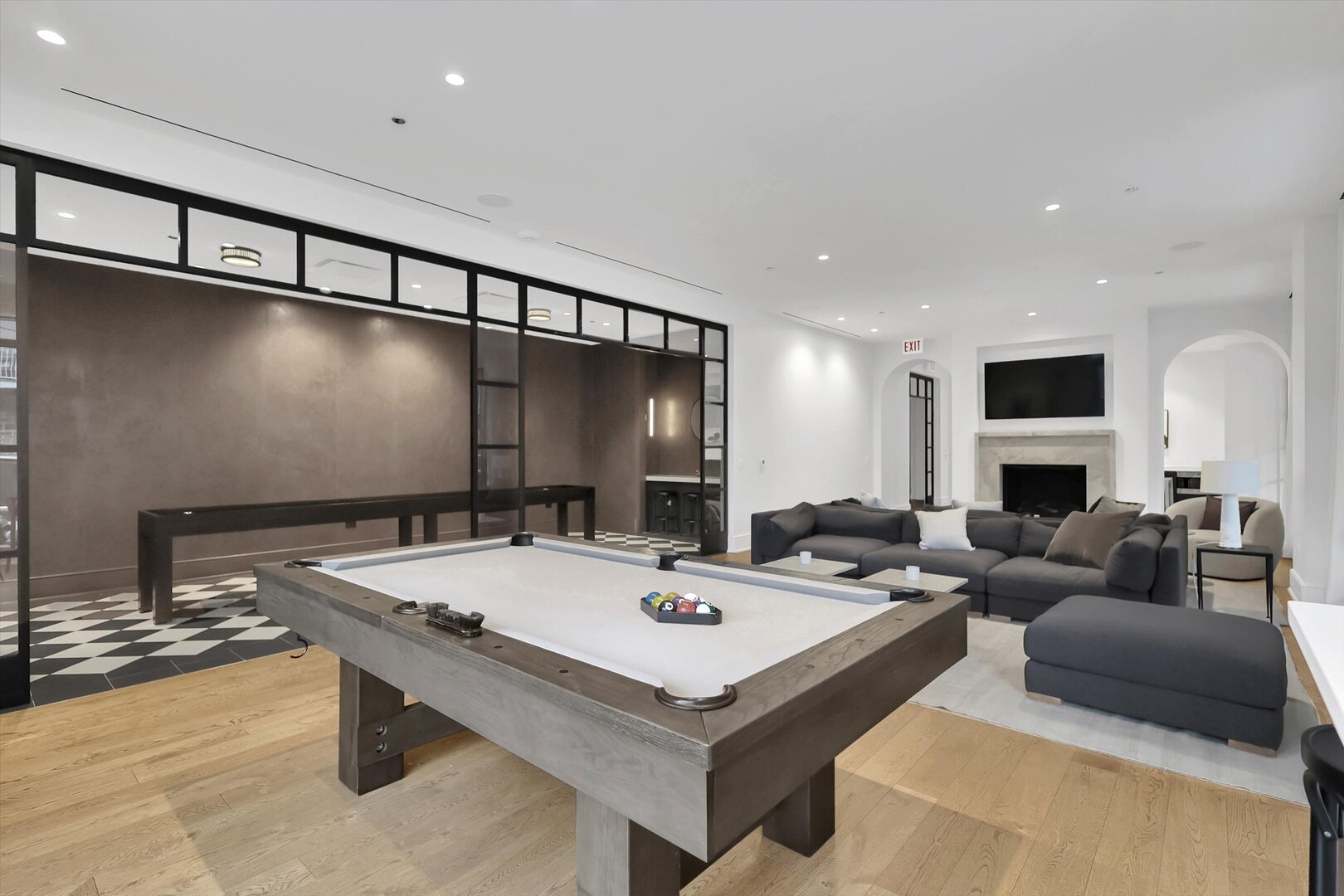 21 N May Street #501, Chicago, IL 60607