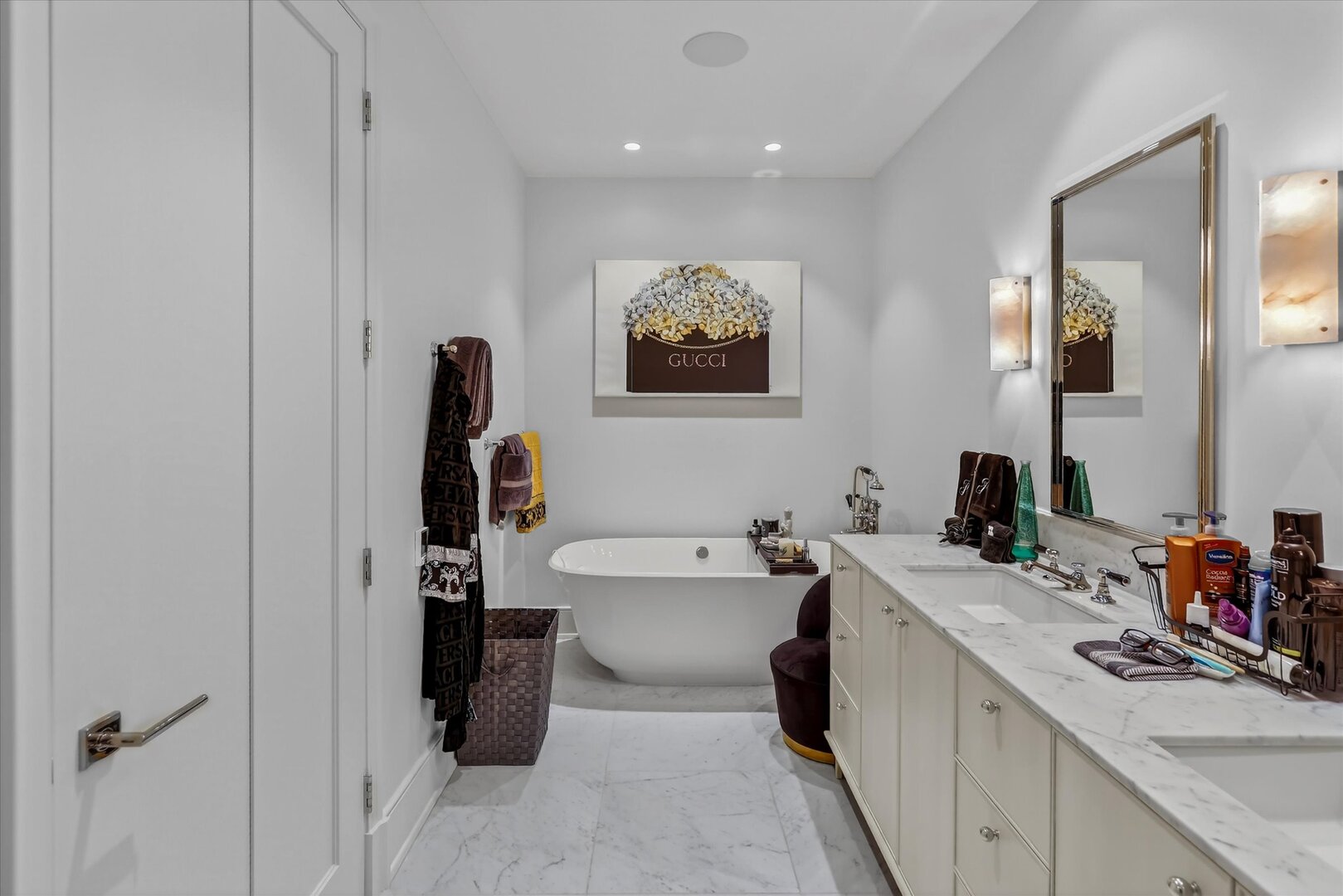 21 N May Street #501, Chicago, IL 60607