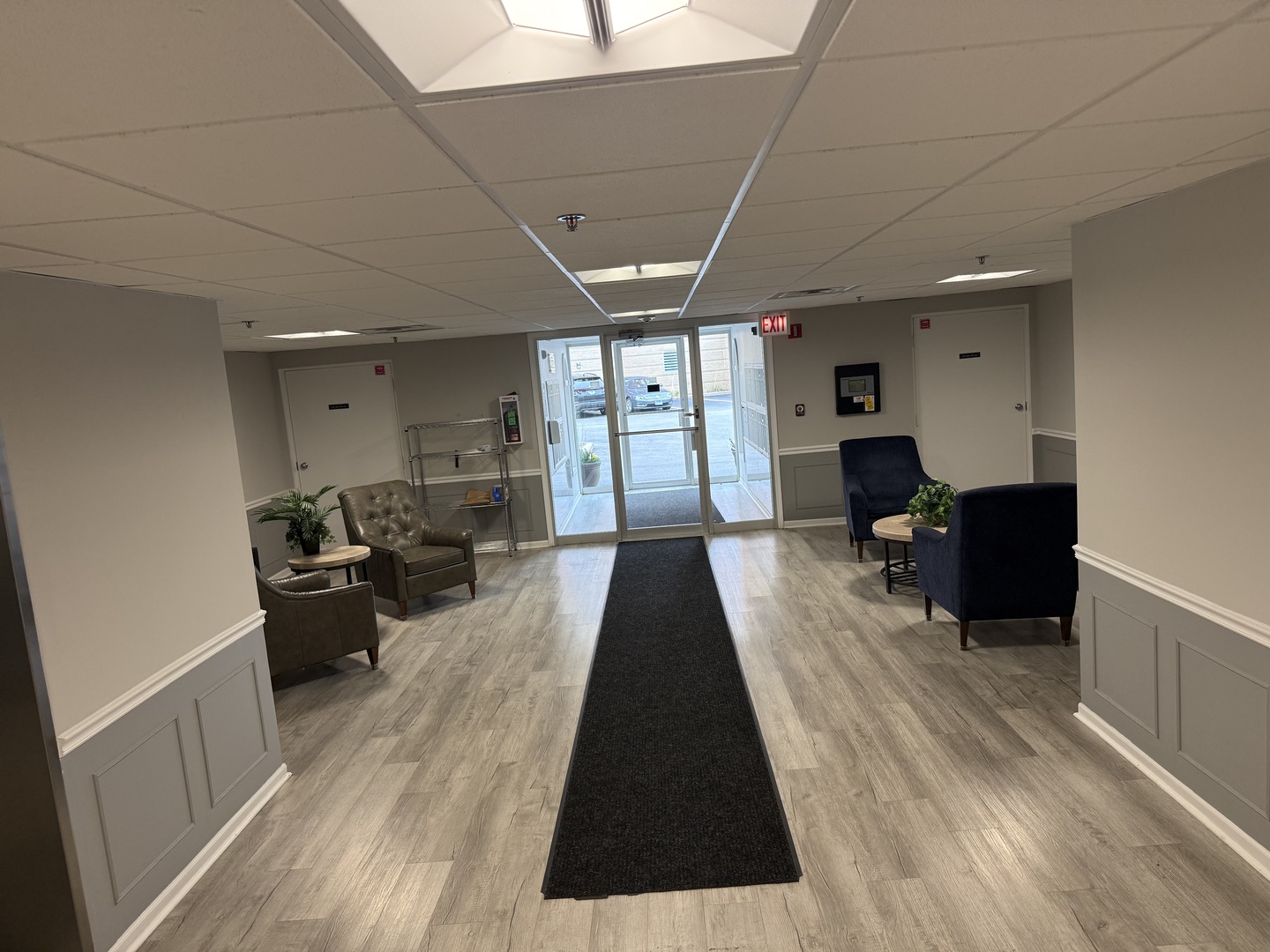 1480 Jefferson Street #203, Des Plaines, IL 60016