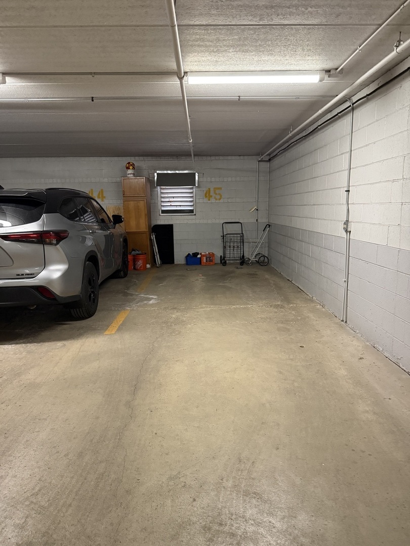 1480 Jefferson Street #203, Des Plaines, IL 60016