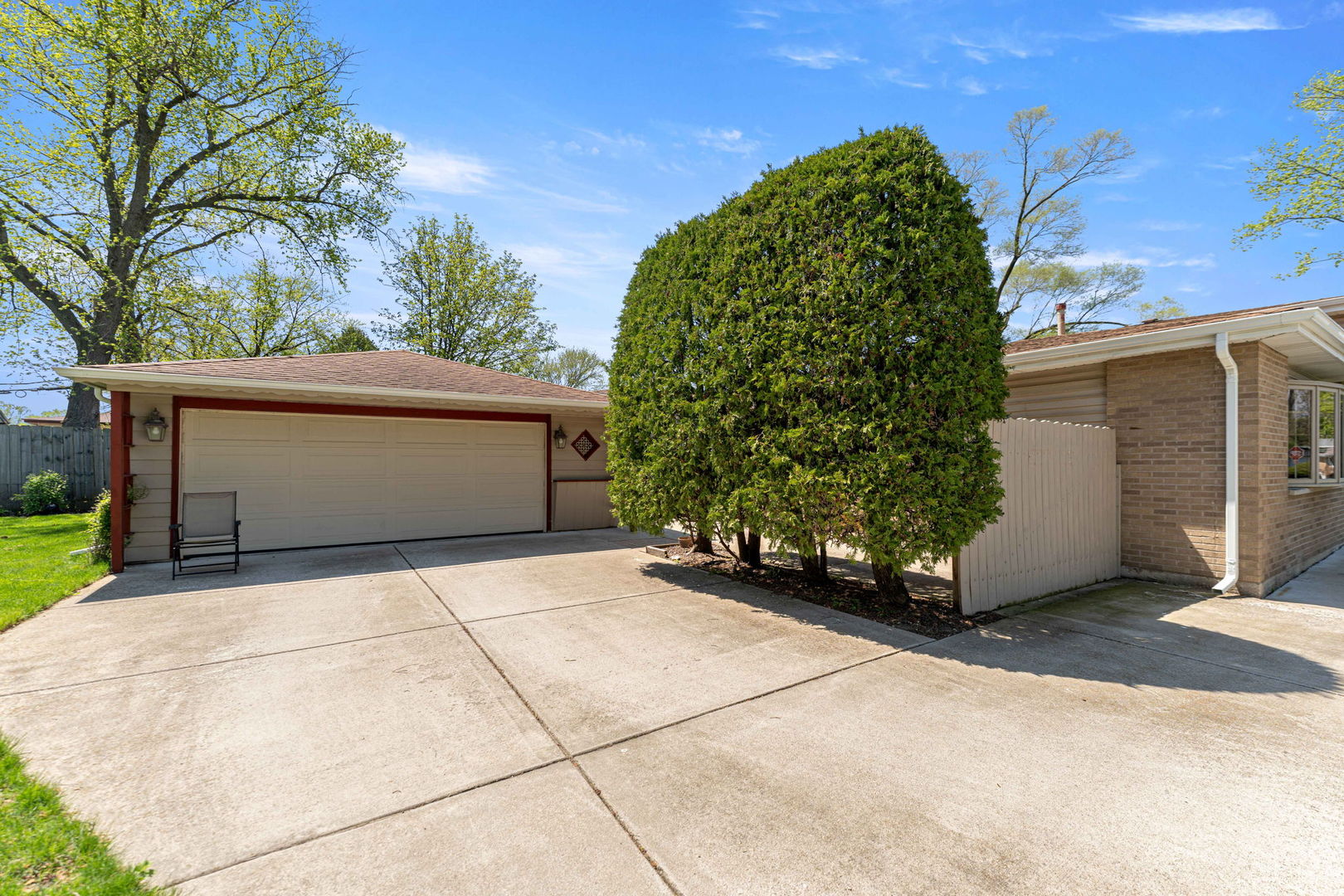 229 Illinois Street, Park Forest, IL 60466