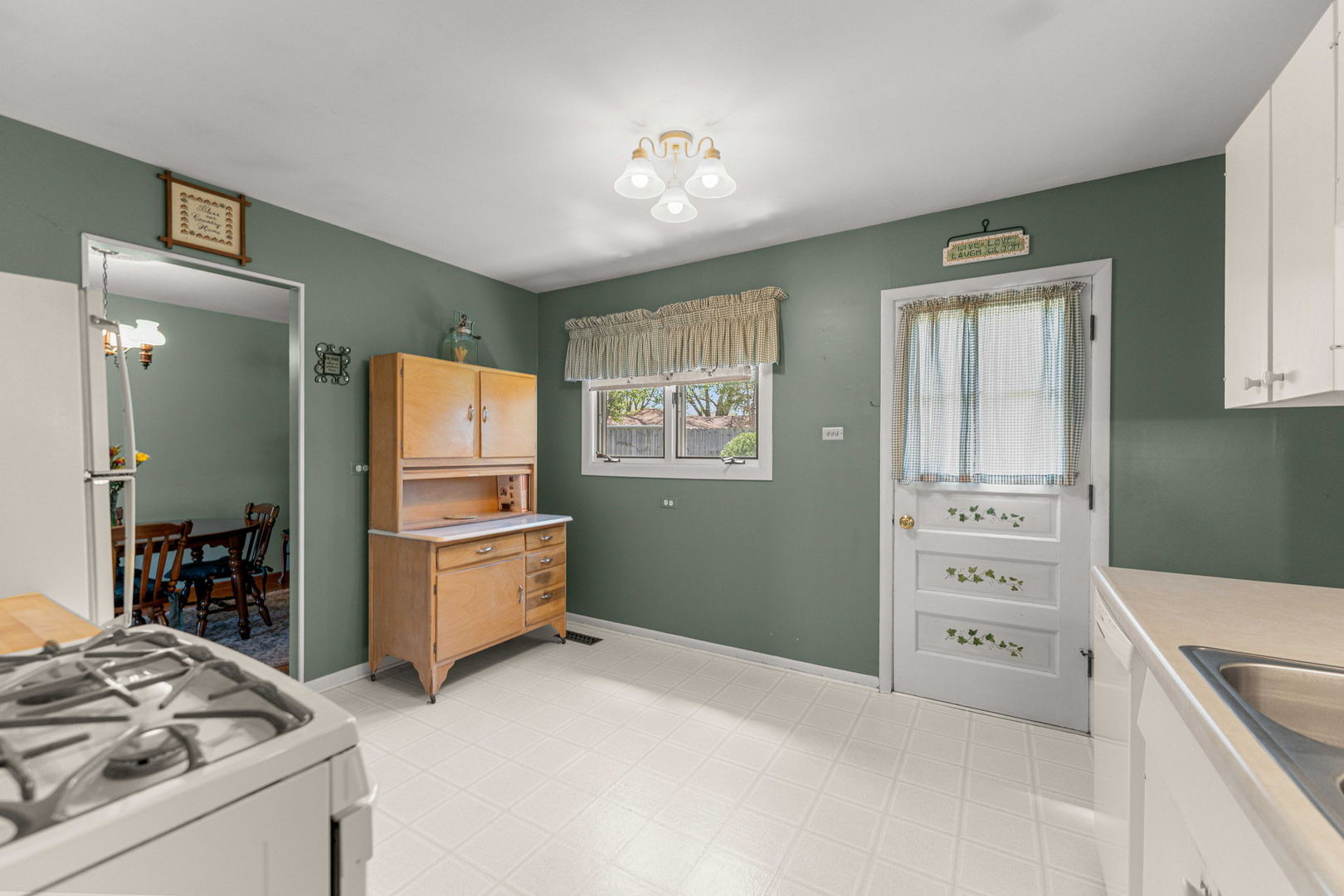 229 Illinois Street, Park Forest, IL 60466