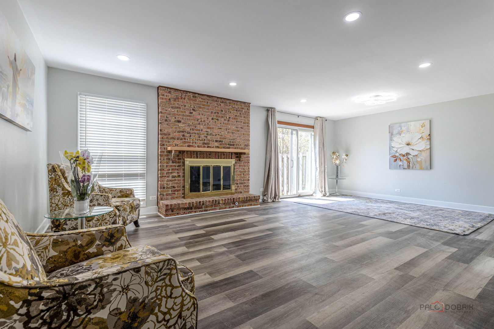 851 Sutton Court, Lincolnshire, IL 60069