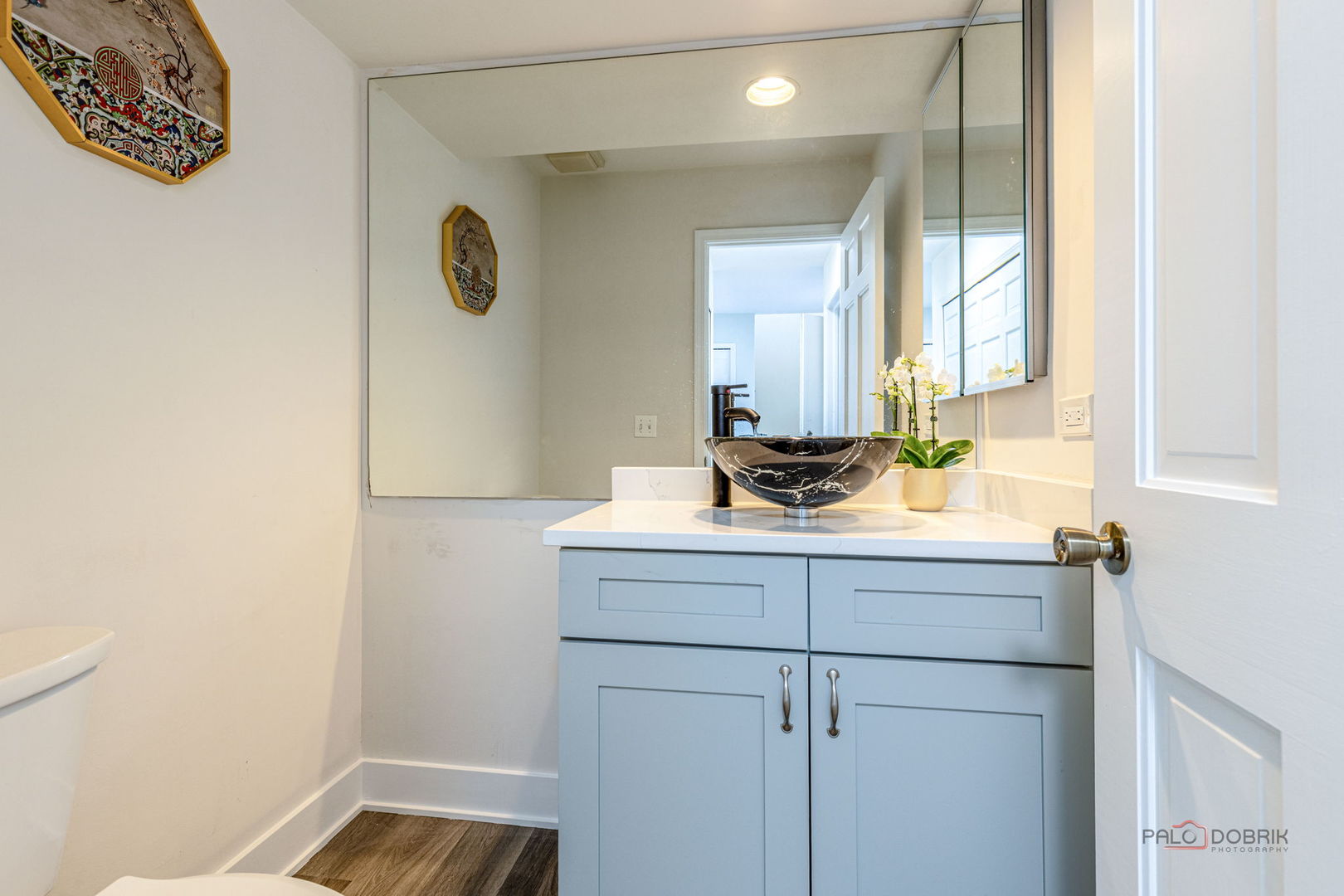 851 Sutton Court, Lincolnshire, IL 60069