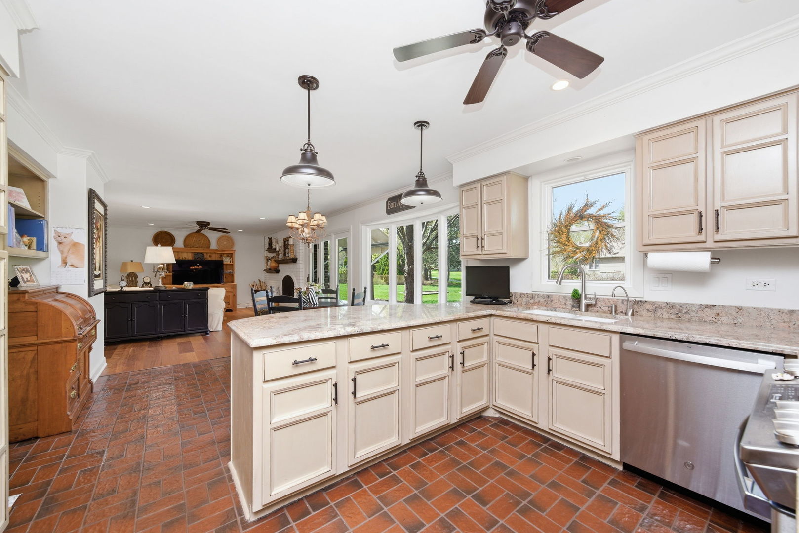 6662 Breckenridge Road, Lisle, IL 60532