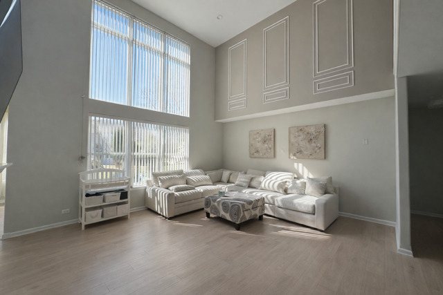 1981 Angelica Lane, Bartlett, IL 60103