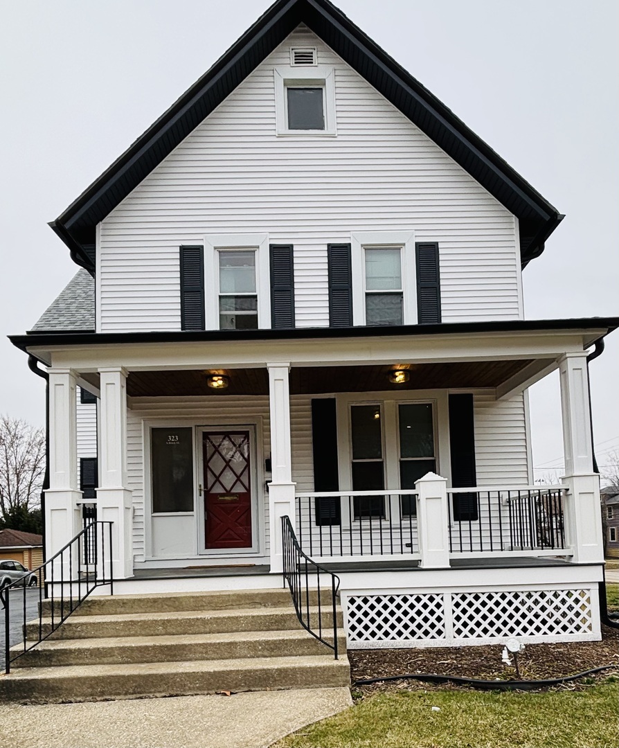 323 S Hale Street, Wheaton, IL 60187