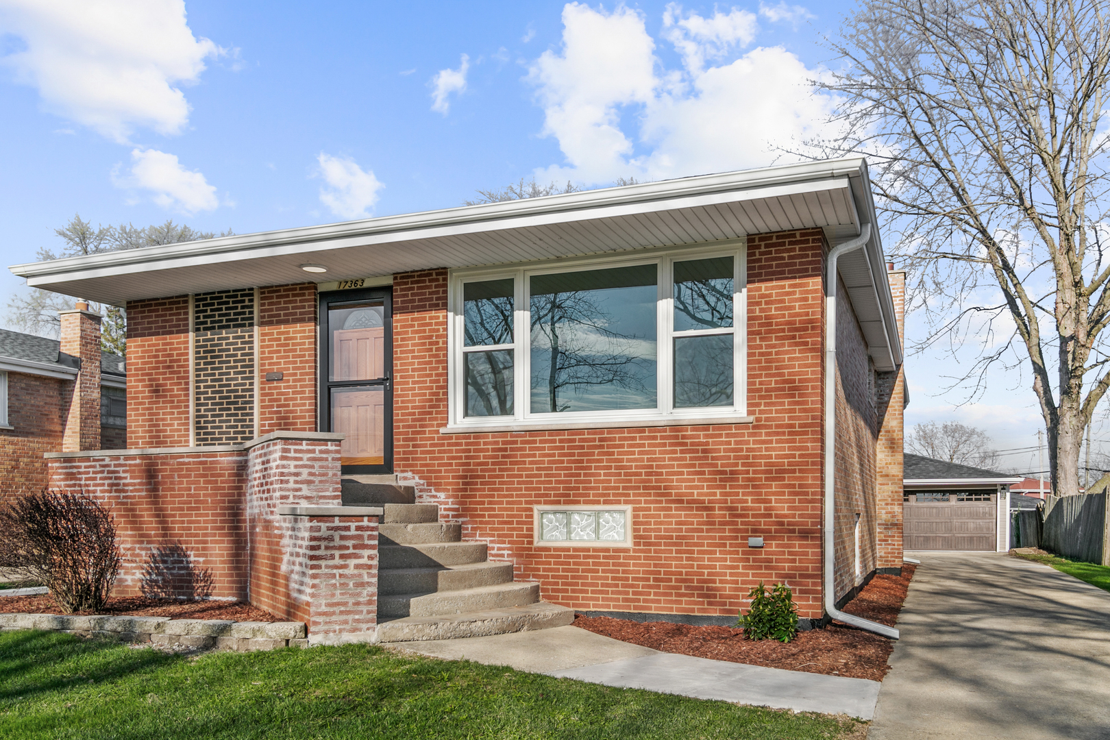 17363 Oleander Avenue, Tinley Park, IL 60477
