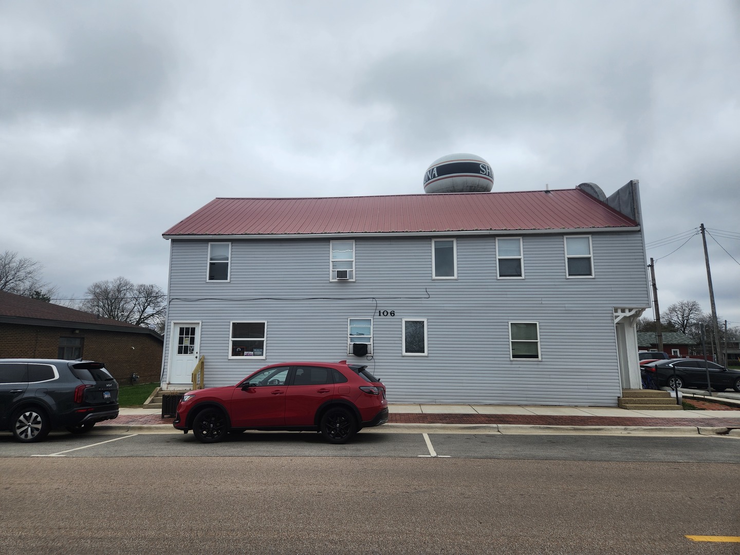 106 W Comanche Avenue, Shabbona, IL 60550