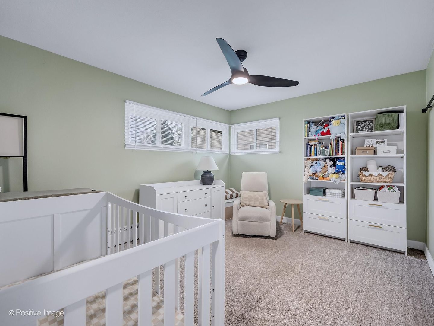 657 W Armitage Avenue, Elmhurst, IL 60126