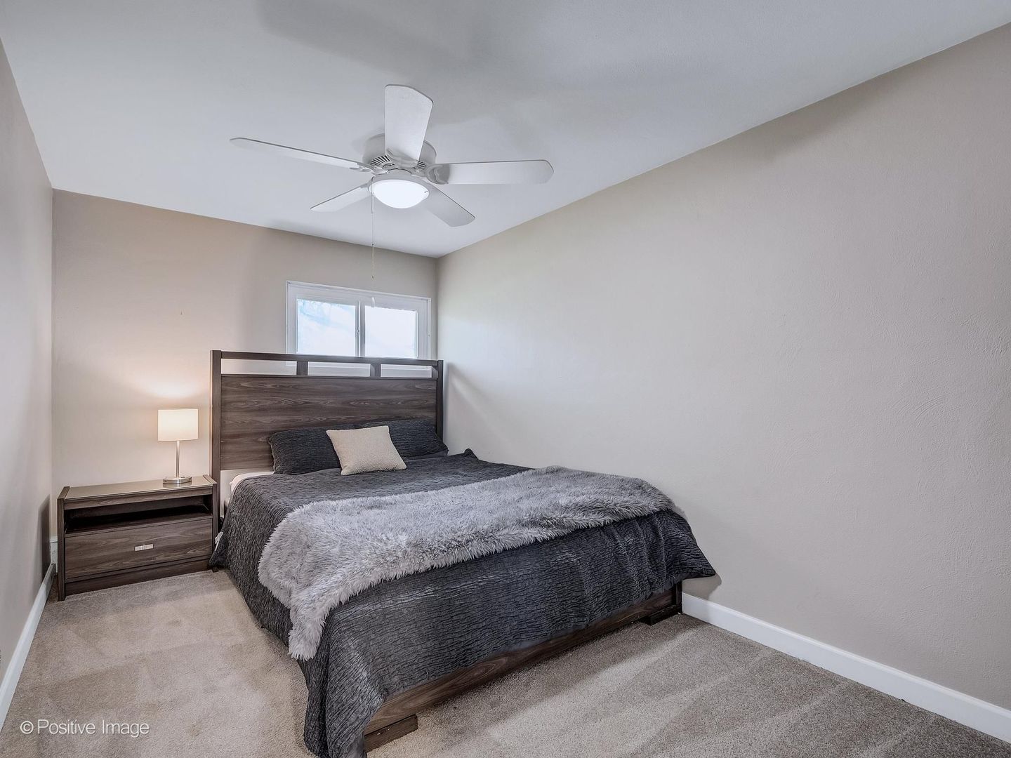 657 W Armitage Avenue, Elmhurst, IL 60126