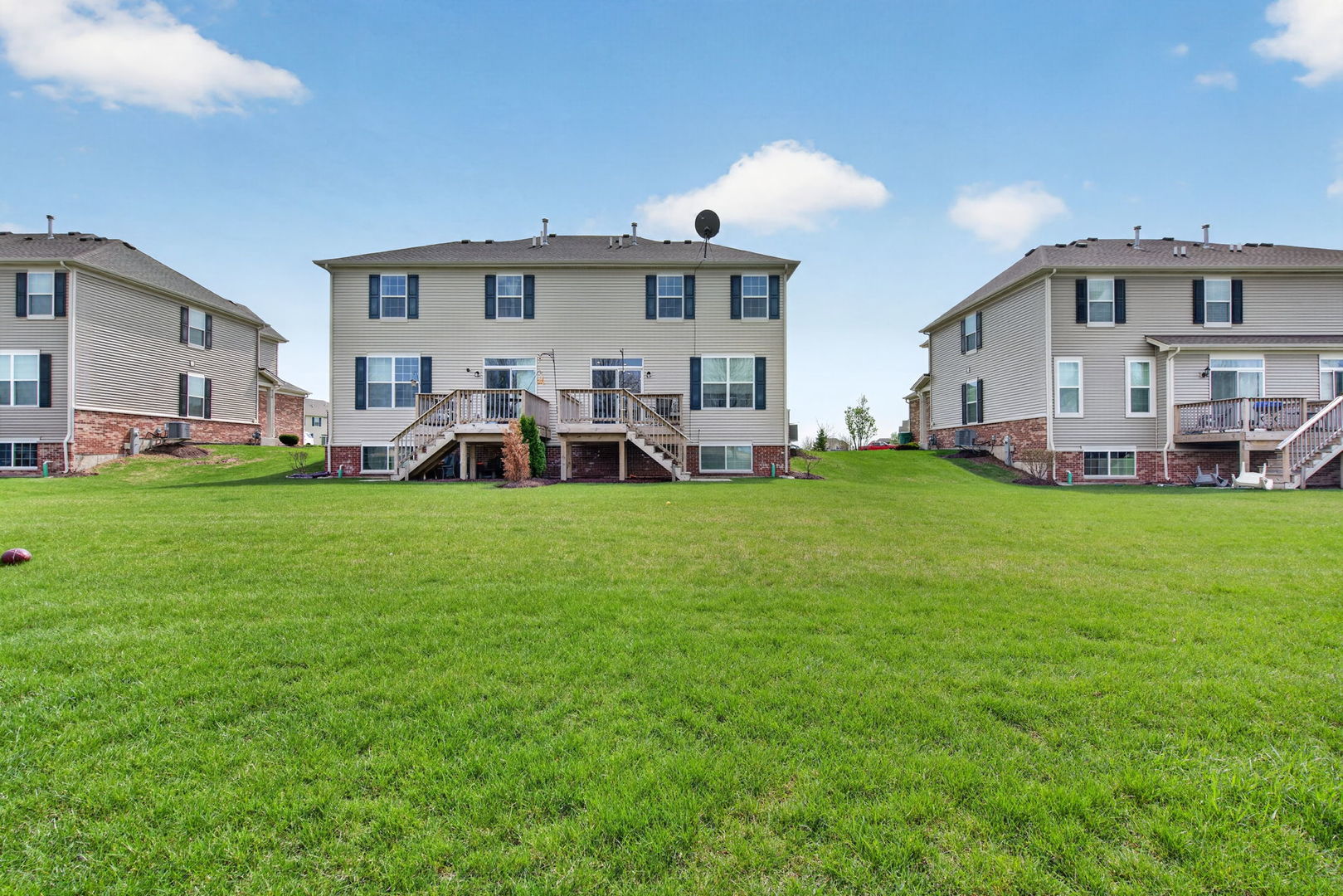 15012 W Cyrus Drive, Manhattan, IL 60442