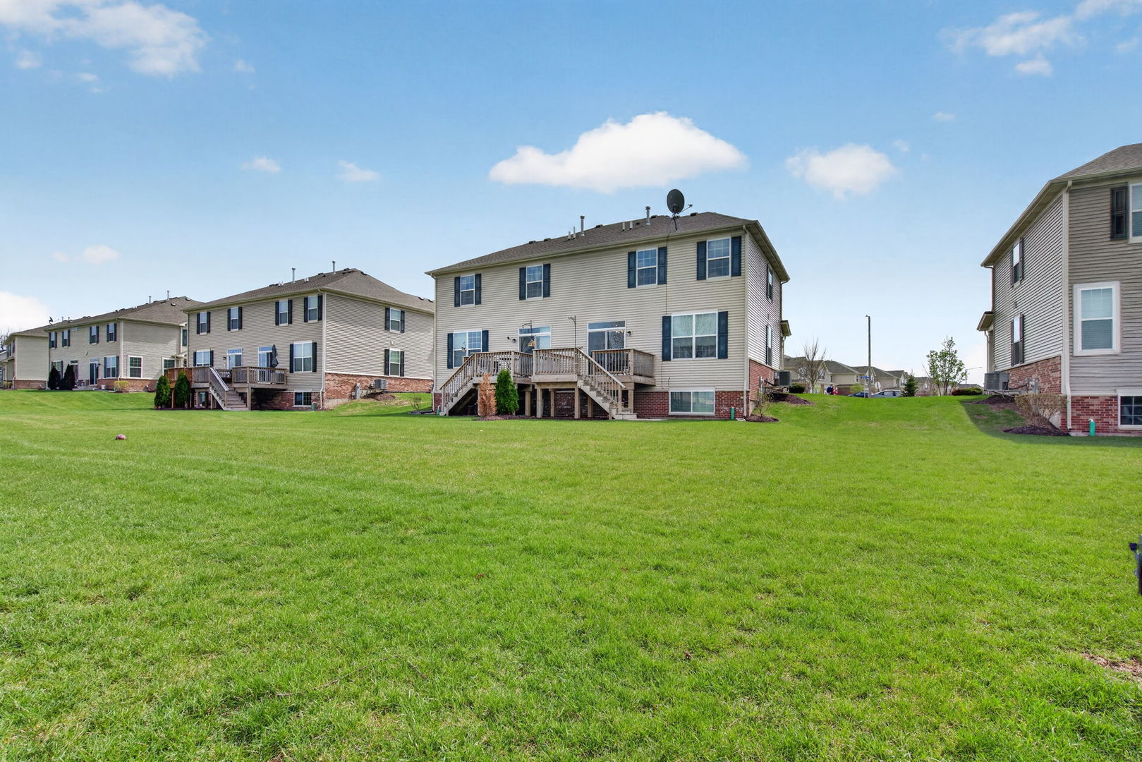 15012 W Cyrus Drive, Manhattan, IL 60442