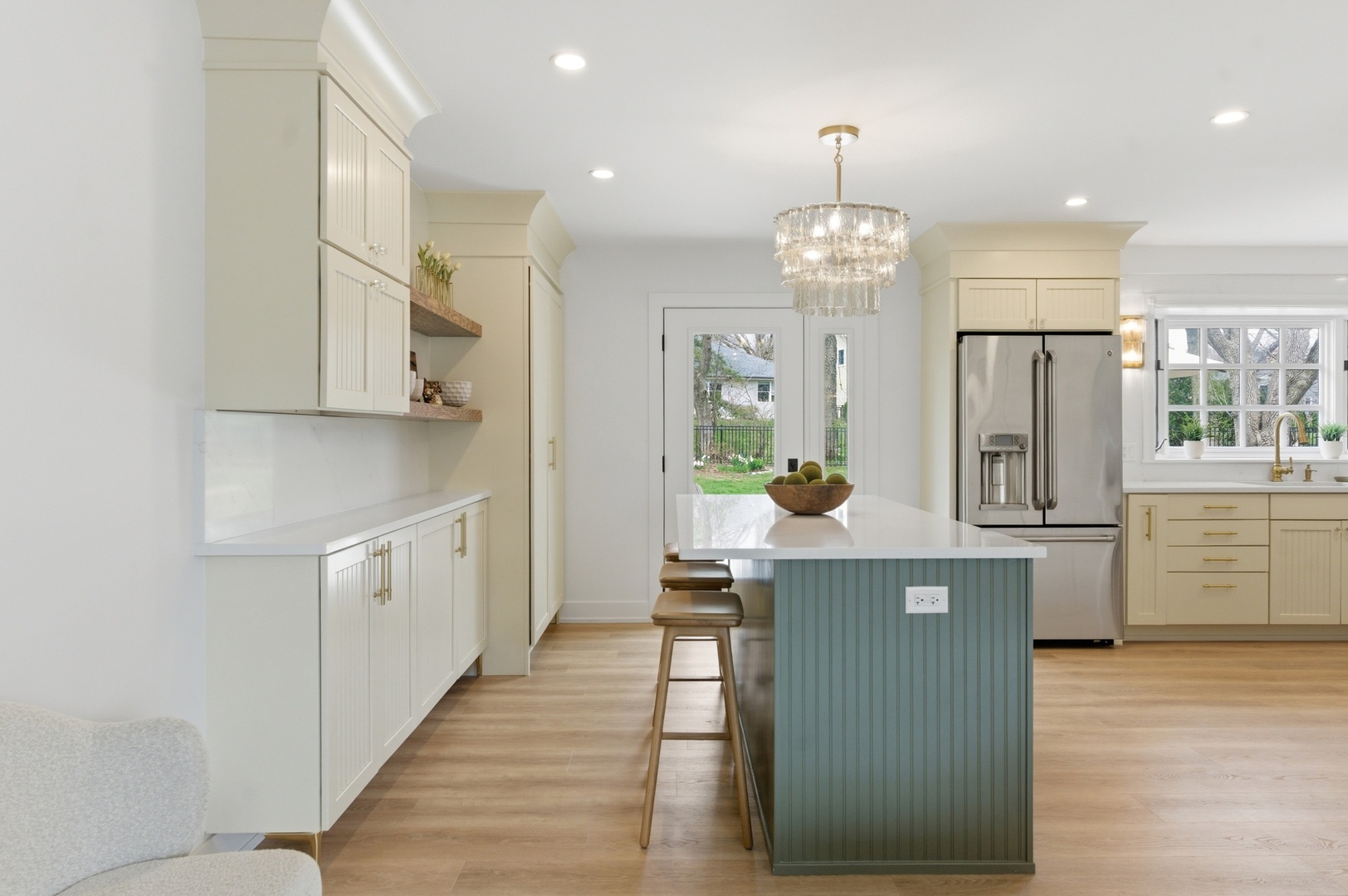 1205 Chateaugay Avenue, Naperville, IL 60540
