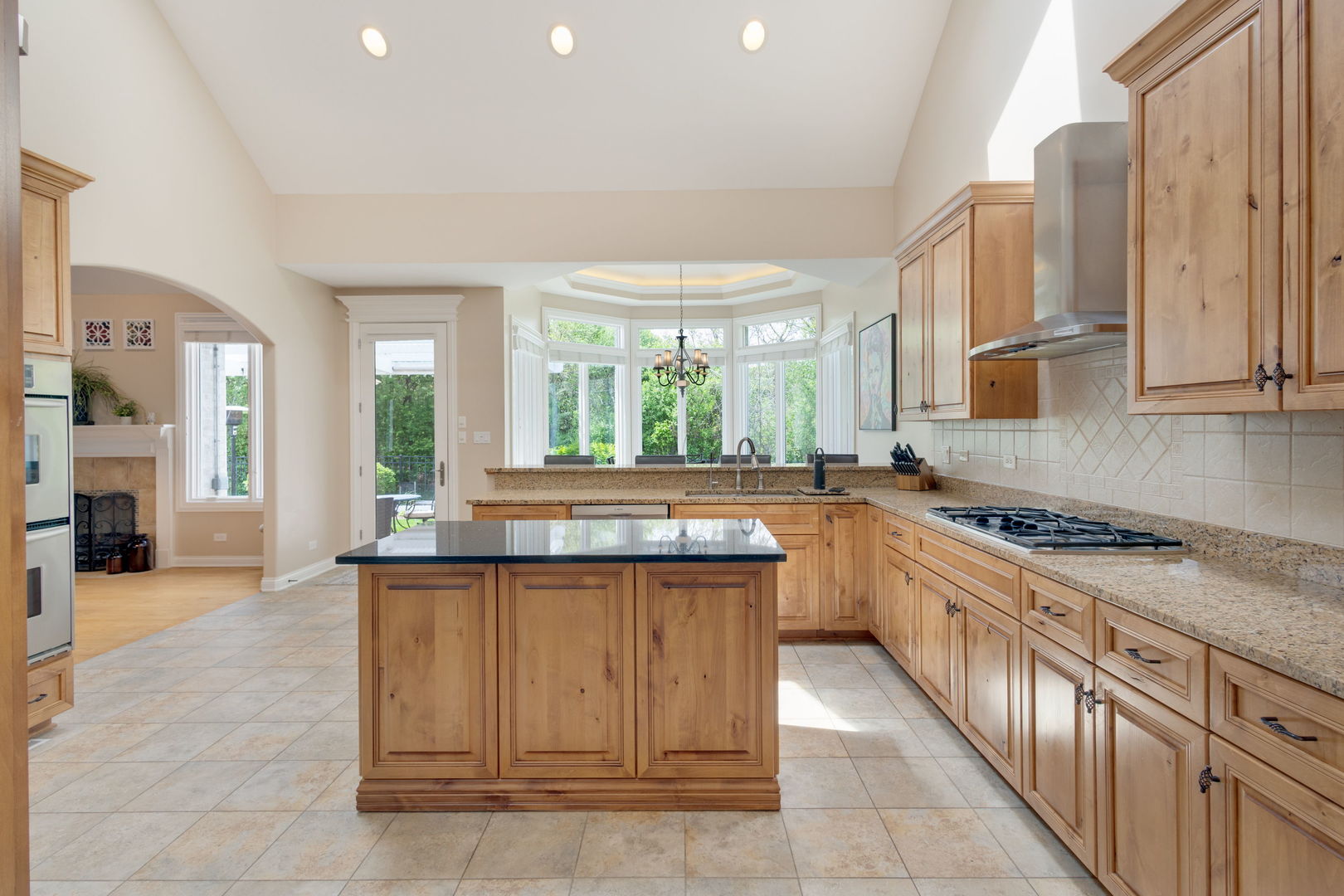 19918 Amberly Court, Mokena, IL 60448