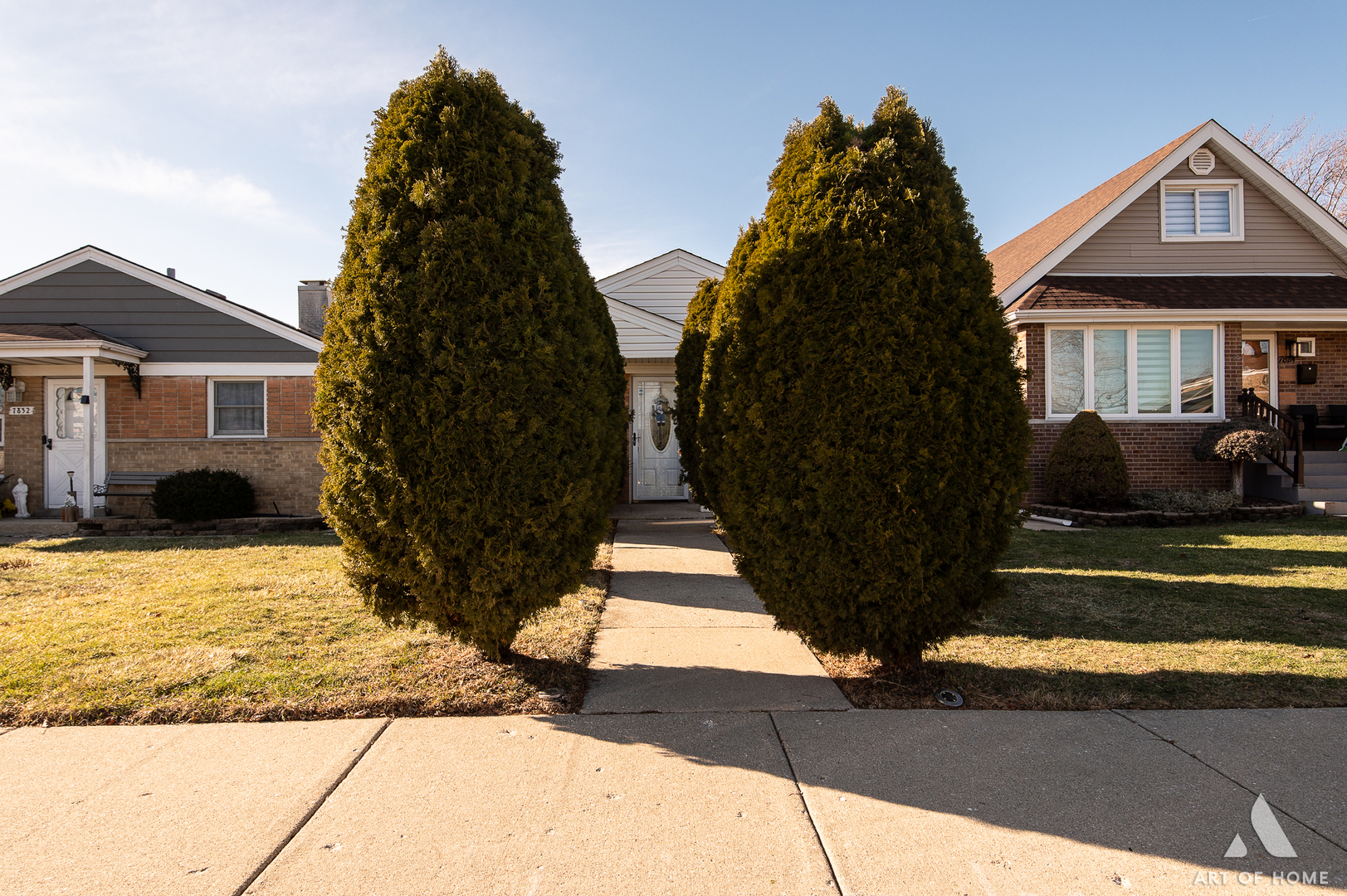 7828 Lotus Avenue, Burbank, IL 60459