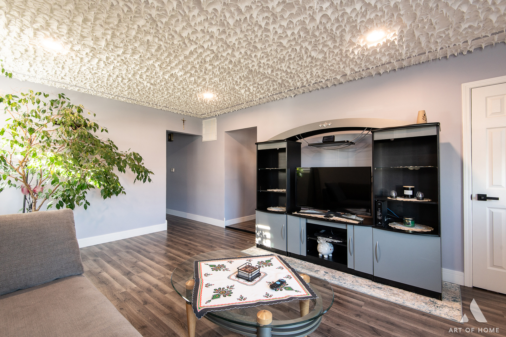 7828 Lotus Avenue, Burbank, IL 60459