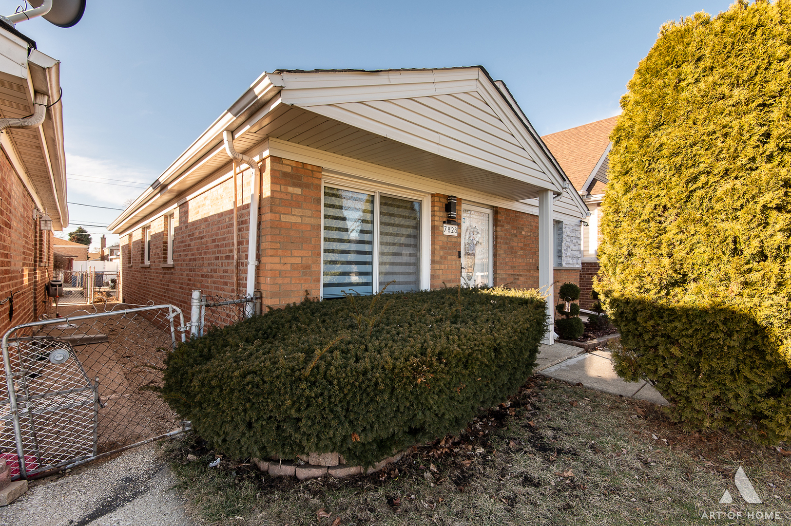 7828 Lotus Avenue, Burbank, IL 60459