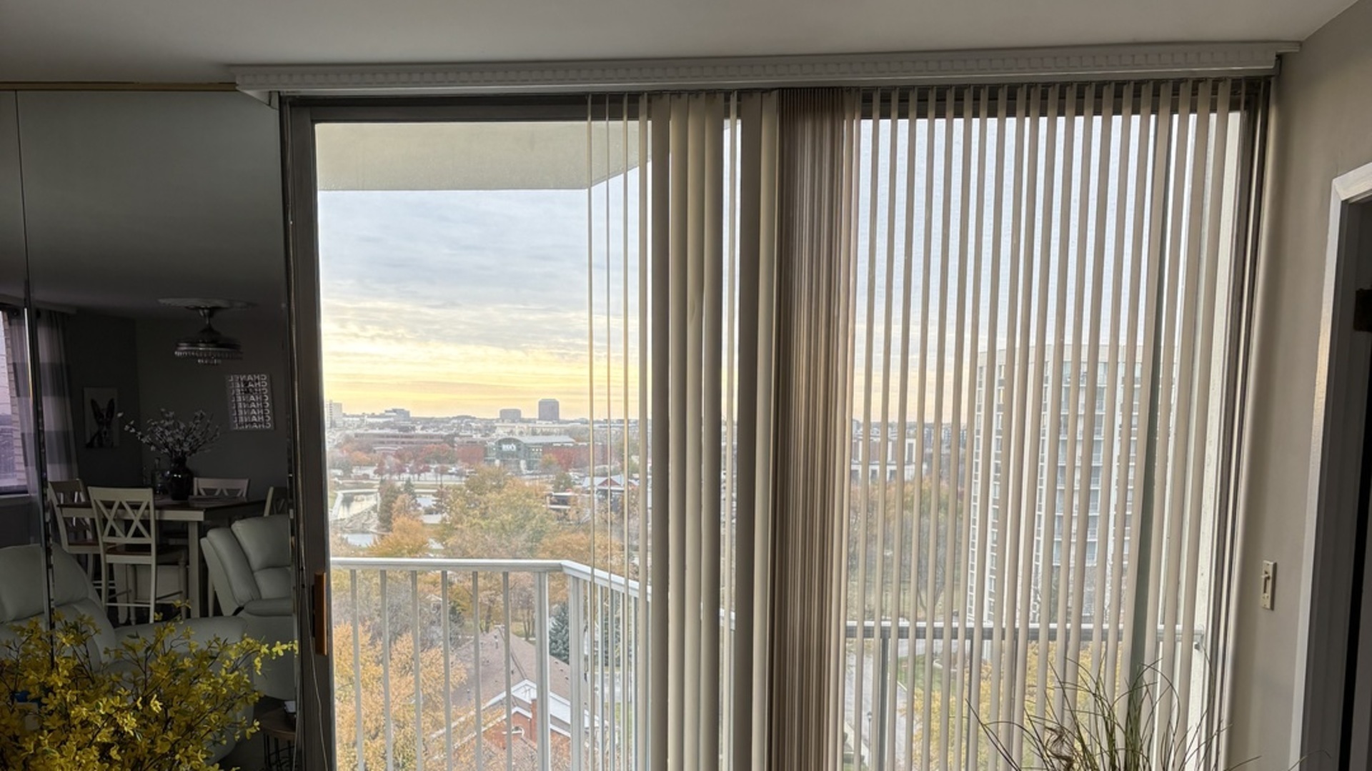 40 N Tower Road #10, Oak Brook, IL 60523