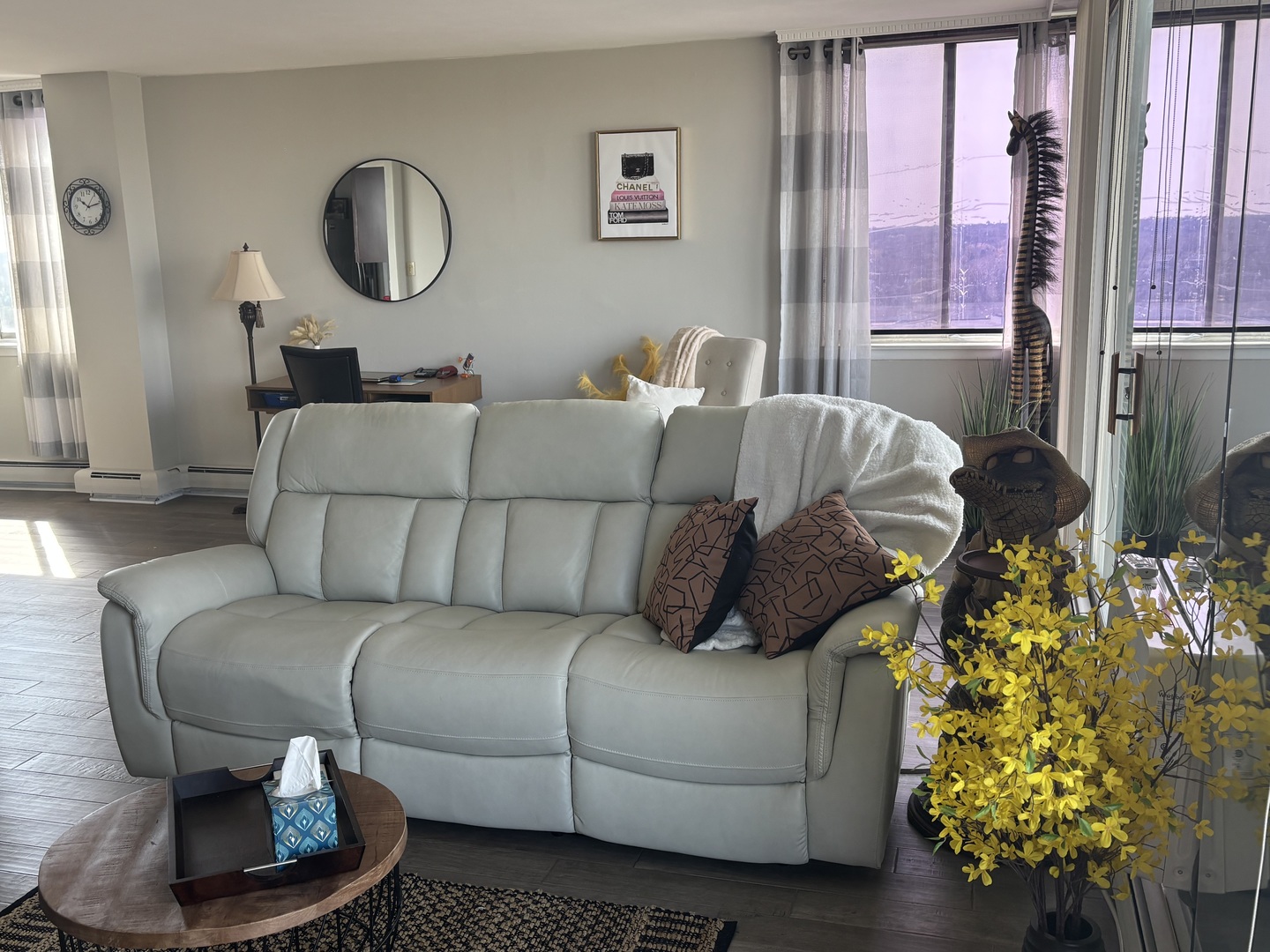 40 N Tower Road #10, Oak Brook, IL 60523