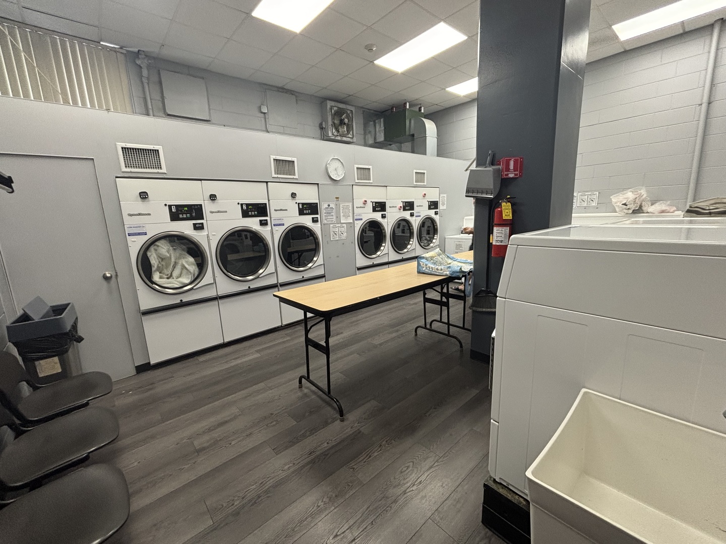 40 N Tower Road #10, Oak Brook, IL 60523