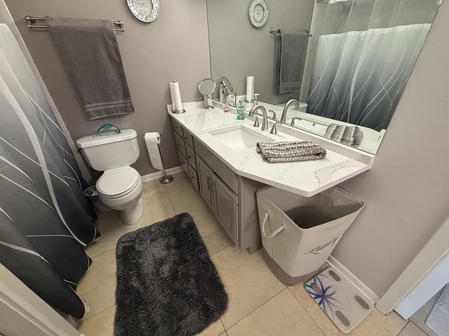 40 N Tower Road #10, Oak Brook, IL 60523