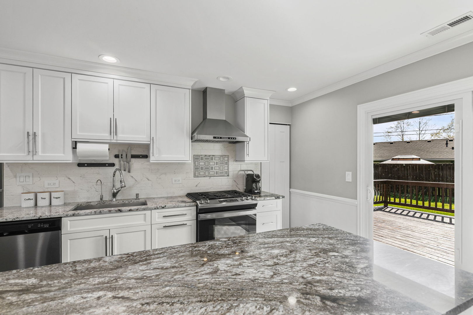 604 Newberry Drive, Streamwood, IL 60107