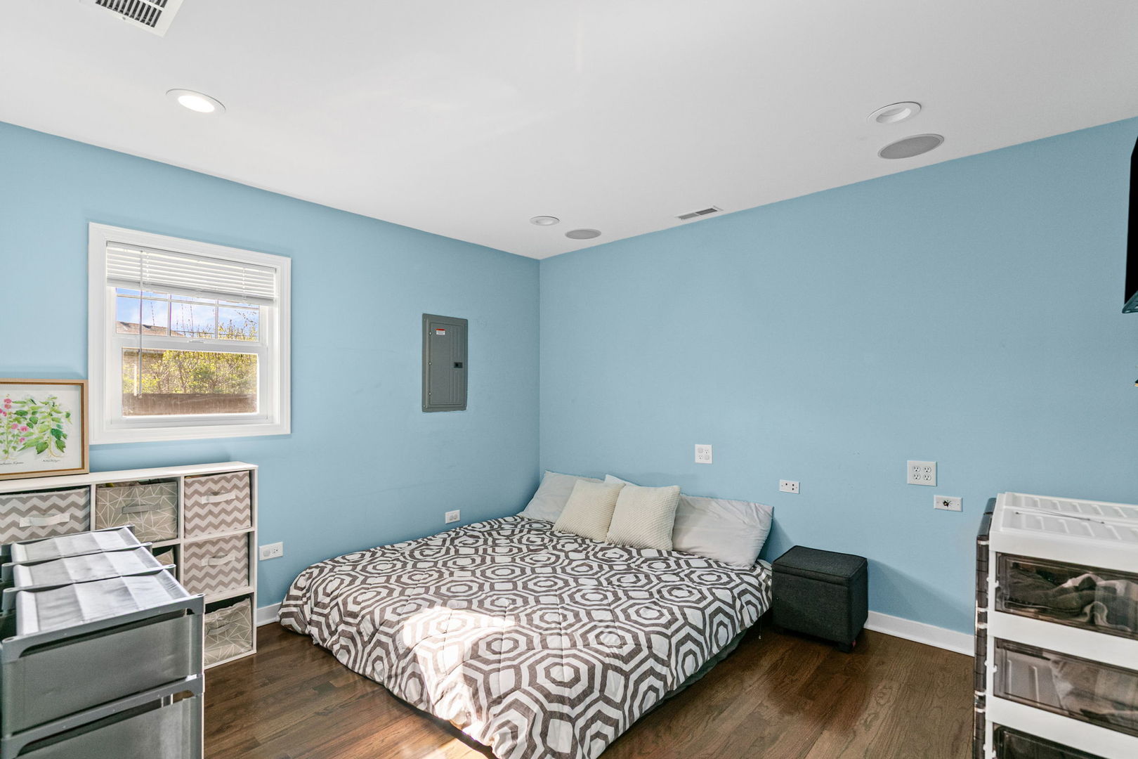 604 Newberry Drive, Streamwood, IL 60107