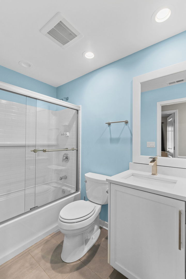 604 Newberry Drive, Streamwood, IL 60107