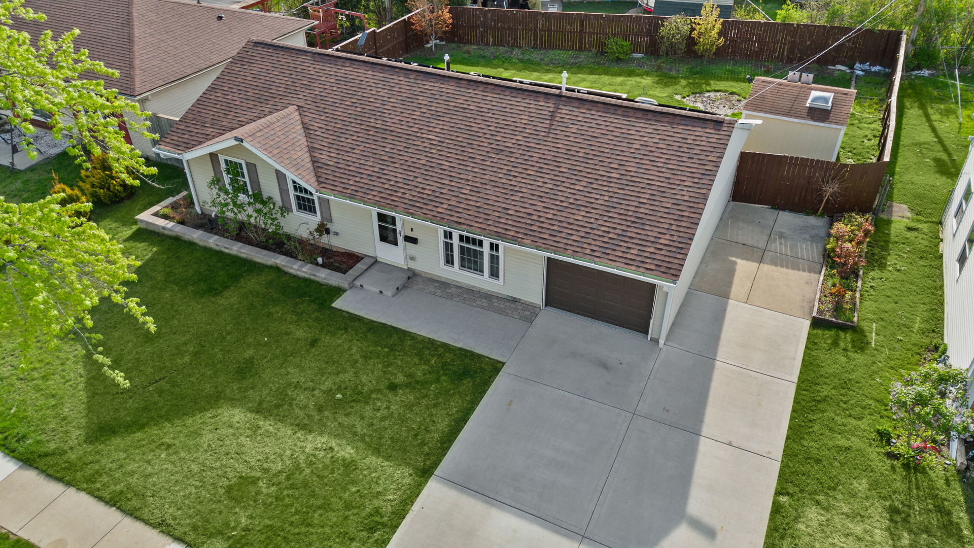 604 Newberry Drive, Streamwood, IL 60107