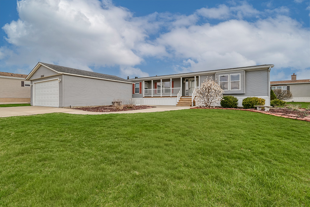 22930 Glen Eagle Drive, Frankfort, IL 60423