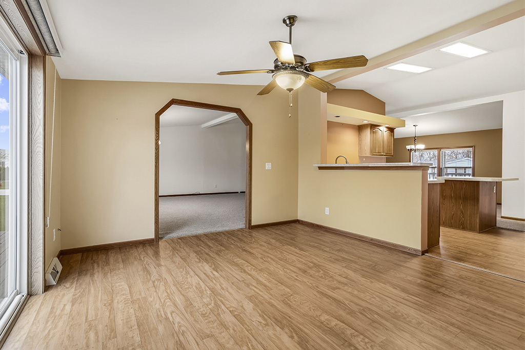 22930 Glen Eagle Drive, Frankfort, IL 60423