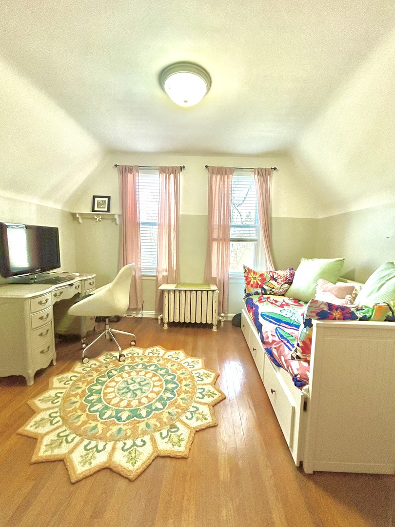 3901 Custer Avenue, Lyons, IL 60534